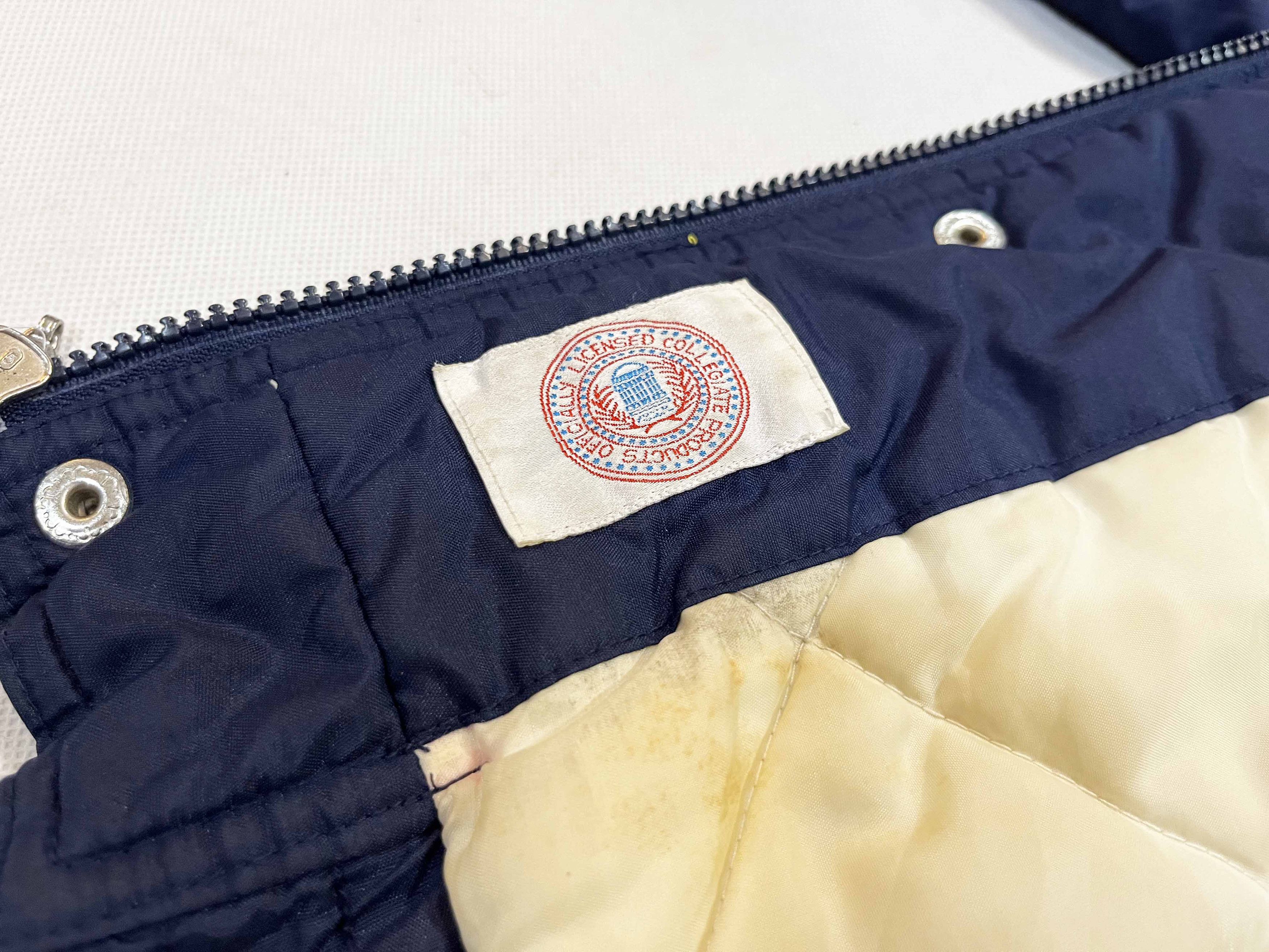 Apex One × NCAA × Vintage Vintage Apex One NCAA Michigan Wolverines Full Zip Jacket Size US L / EU 52-54 / 3 - 12 Thumbnail