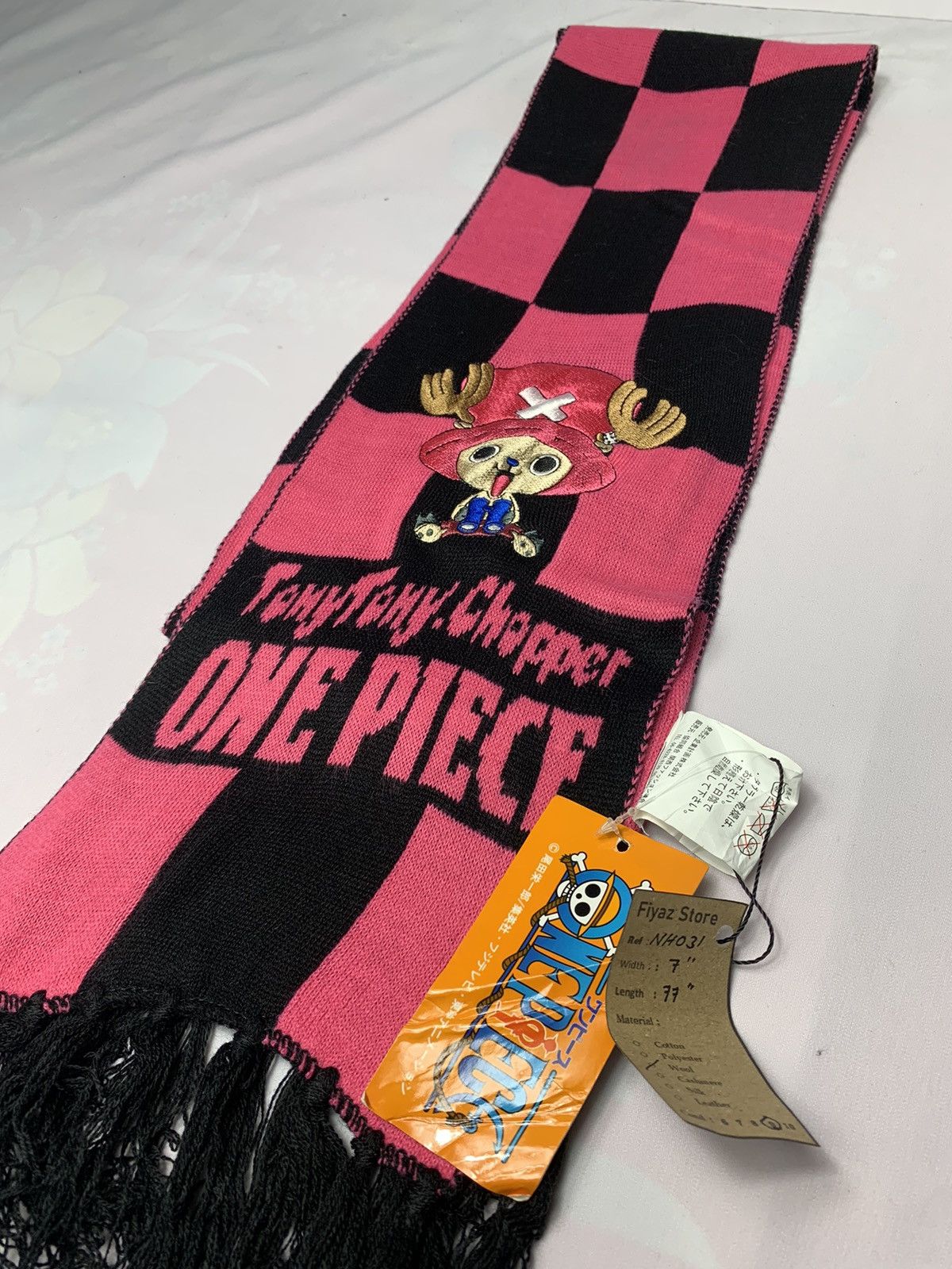 One Piece One Piece Scarf / Muffler / Neckwear Size ONE SIZE - 4 Thumbnail