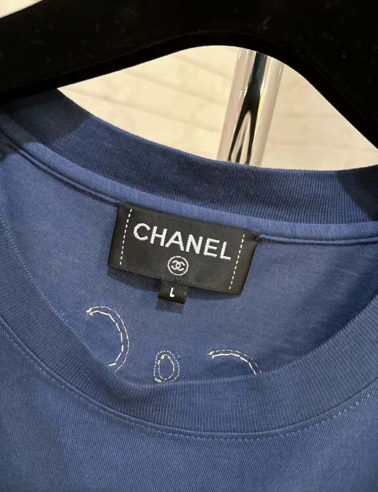 Chanel CHANEL Pharrell Williams Limited Edition Embellished T-Shirt Size US L / EU 52-54 / 3 - 4 Thumbnail