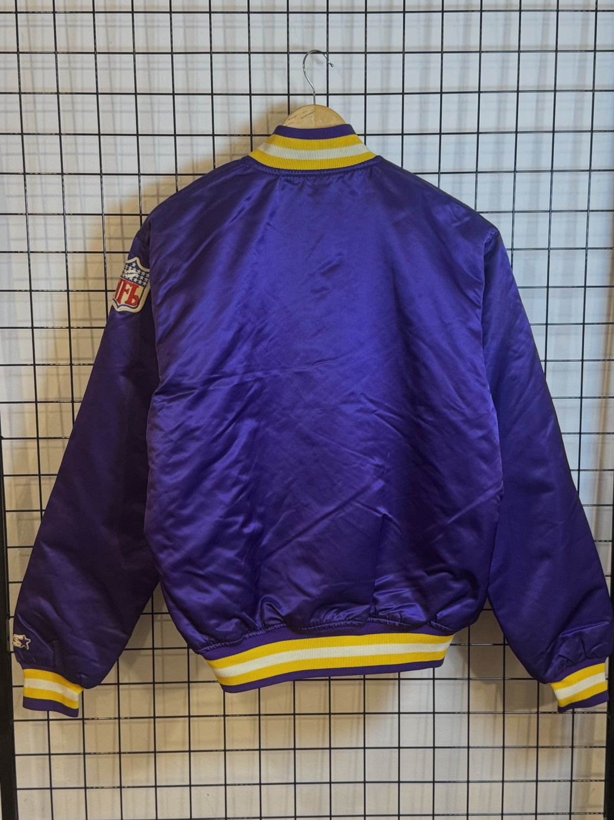 Starter Vintage Starter Pro Line NHL Minnesota Vikings Satin Bomber Size US L / EU 52-54 / 3 - 3 Thumbnail