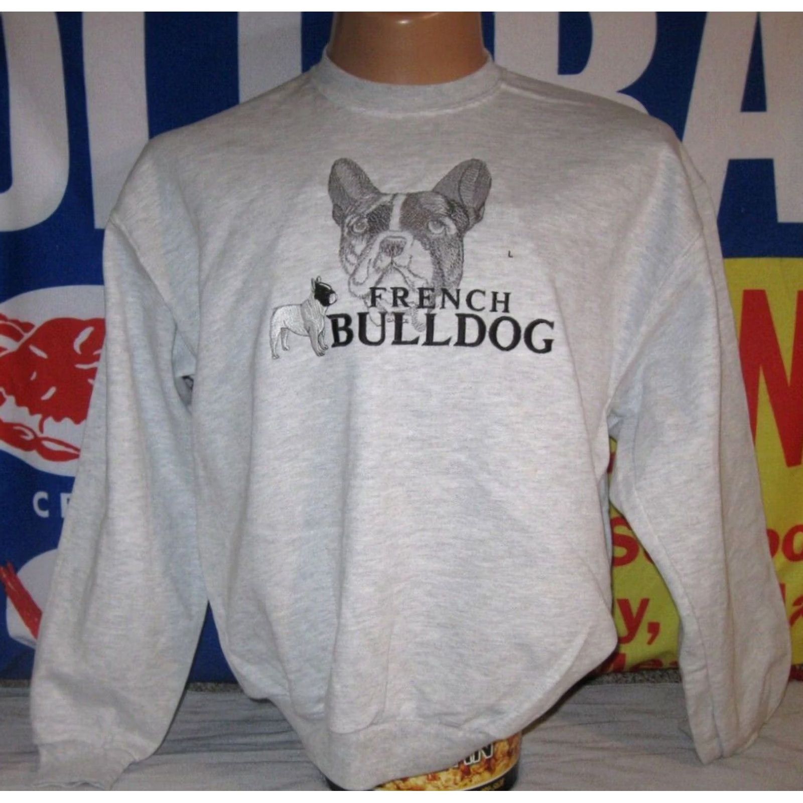 Jerzees FRENCH BULLDOG Jerzees Sweatshirt Unisex Adults M Gray Embroidered Dog Theme Pullover Regular Fit Casual Long Sleeve Measurements 21" Chest 25" Length Size M / US 6-8 / IT 42-44 - 2 Thumbnail
