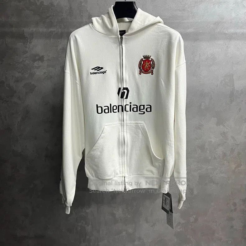 Balenciaga Balenciaga Logo Print Zip Hoodie. Size US XS / EU 42 / 0 - 1 Thumbnail