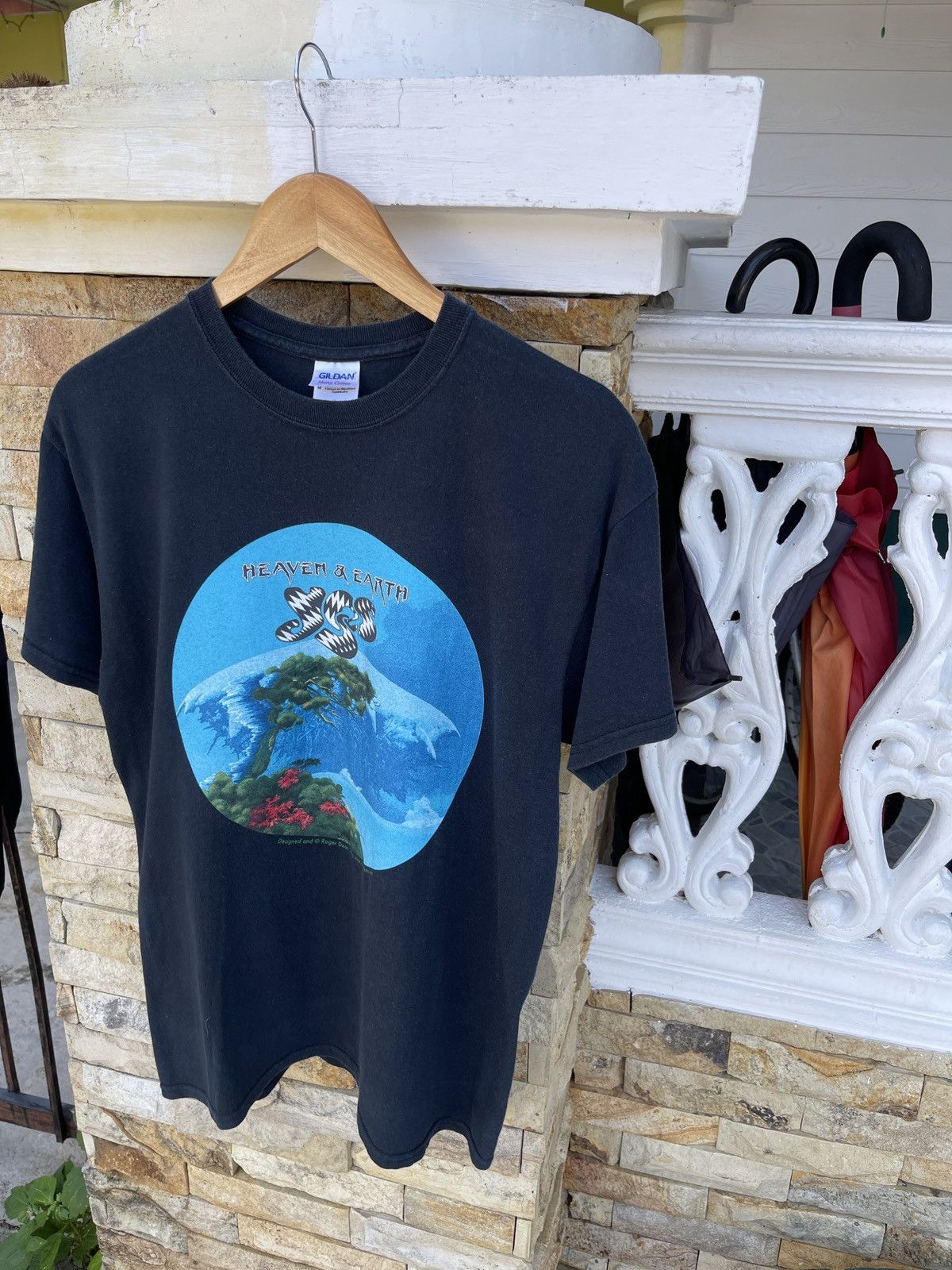 Band Tees × Vintage Last Drop🔥Rare🔥Vintage YES Heaven & Earth Band Tour Tee Size US M / EU 48-50 / 2 - 4 Thumbnail
