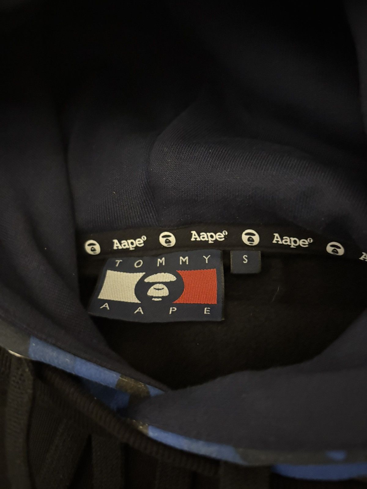 Aape × Tommy Hilfiger BAPE x Tommy Camo Hoodie Size US S / EU 44-46 / 1 - 8 Thumbnail
