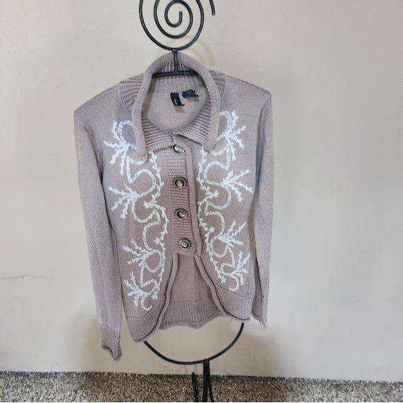 BKE BKE Boutique Hand Embroidered Unique Sz. M Sweater Cardigan Size M / US 6-8 / IT 42-44 - 2 Thumbnail
