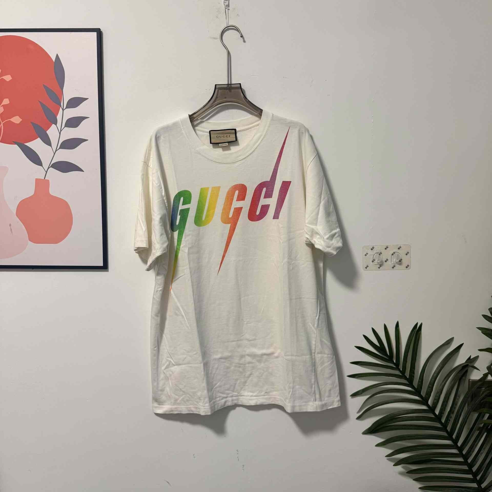 Gucci Gucci Rainbow Lightning Bolt Logo T-Shirt Size M Size US M / EU 48-50 / 2 - 1 Thumbnail