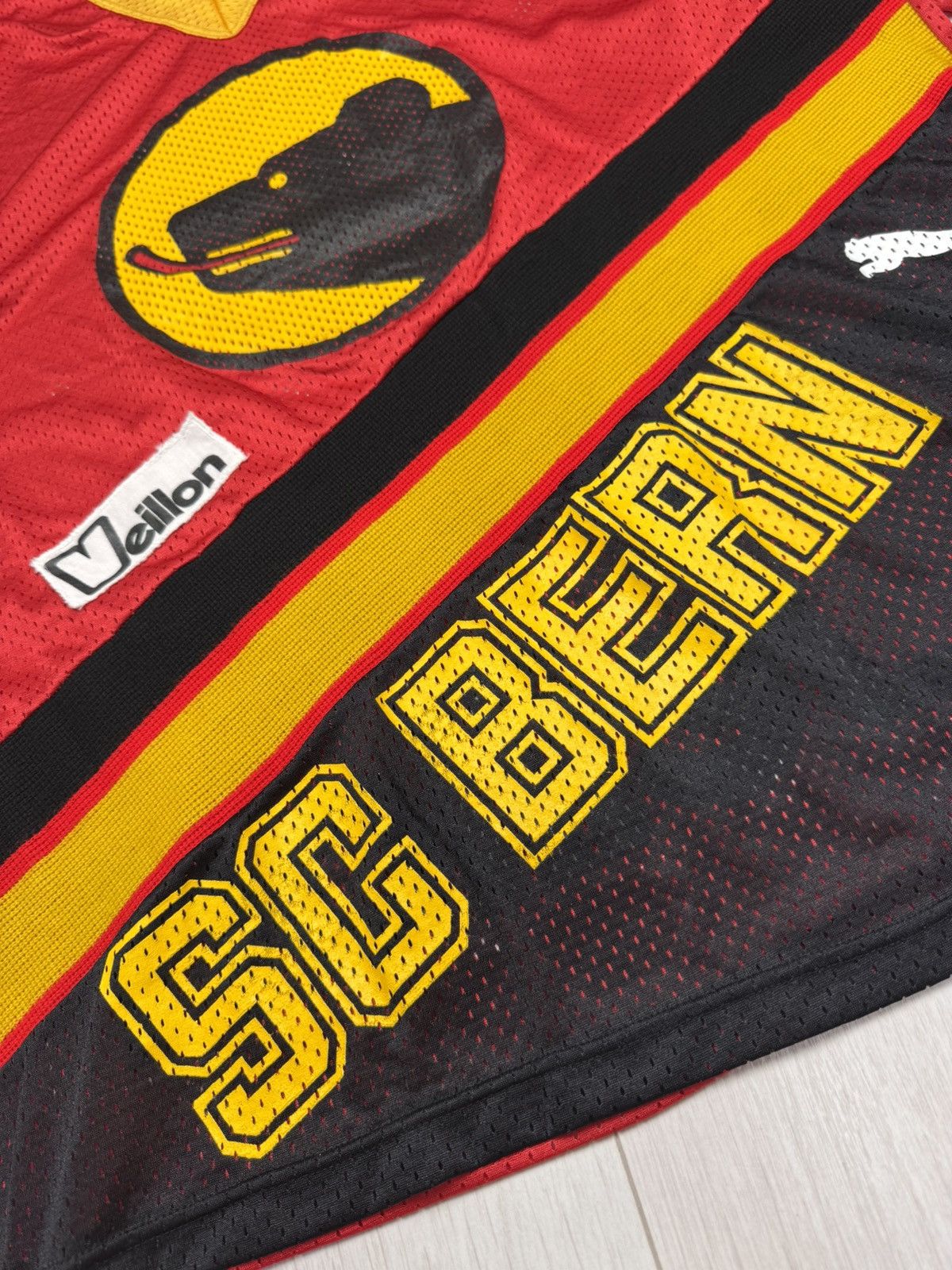 Puma 1980s SC BERN HOCKEY SHIRT JERSEY PUMA sz L MEN VINTAGE Size US L / EU 52-54 / 3 - 5 Thumbnail