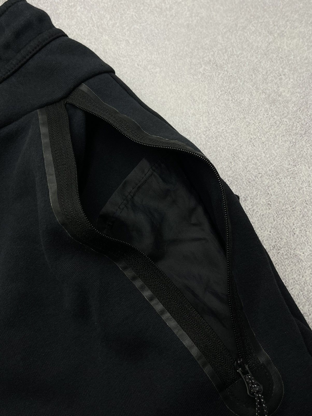 Jordan Brand Mens Nike Tech Fleece Black Sweatpants Drill Drip ACG TN Size US 32 / EU 48 - 7 Thumbnail