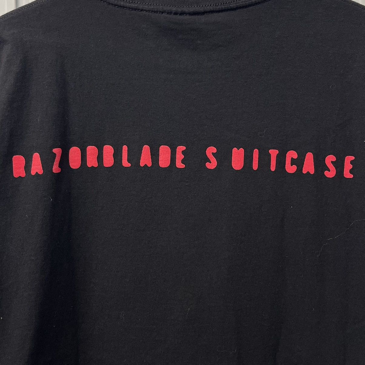 Band Tees × Giant × Vintage Rare Vintage 90s Bush Razorblade Suitcase Band Tee Size US L / EU 52-54 / 3 - 13 Thumbnail