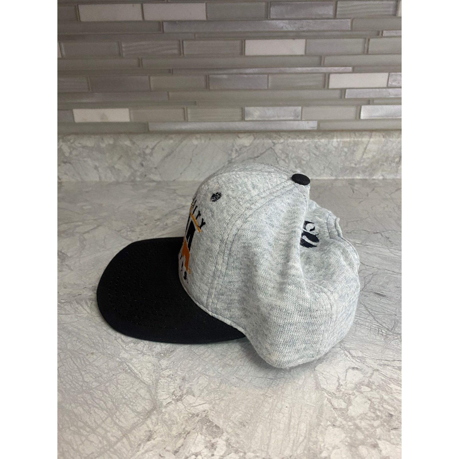NCAA Vintage Iowa Hawkeyes Snapback Hat Size ONE SIZE - 3 Thumbnail