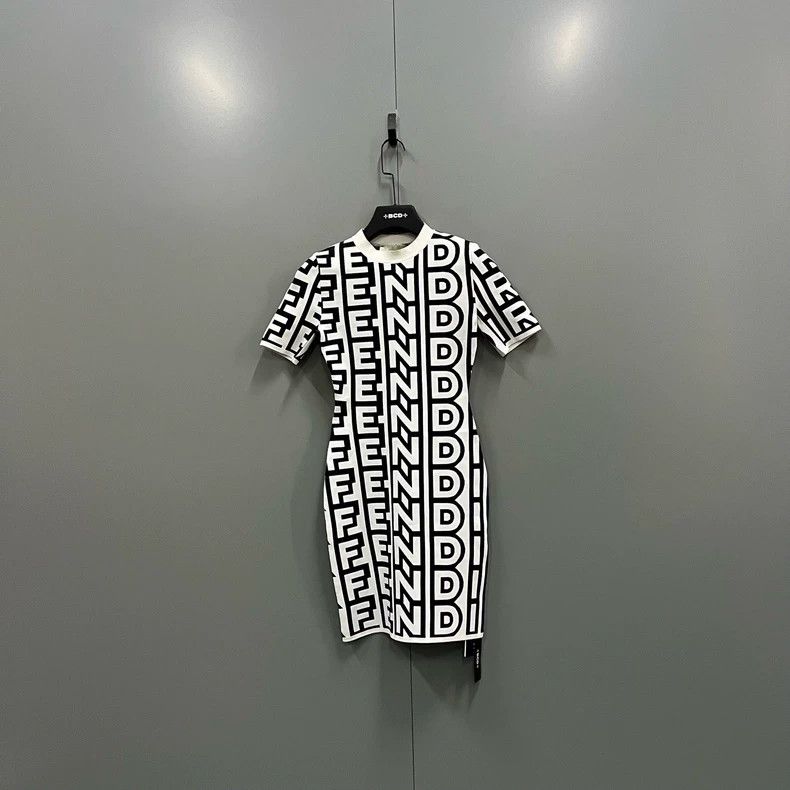 Fendi FENDI Roma Capsule Logo Print Dress Size M / US 6-8 / IT 42-44 - 1 Thumbnail