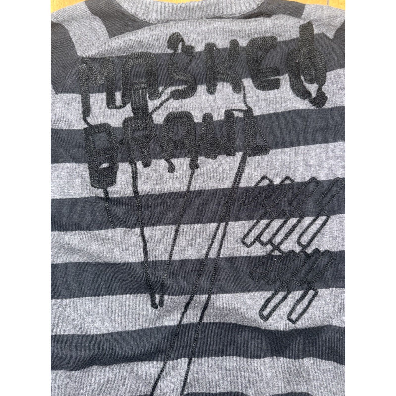 Vintage VINTAGE Artful Dodger Striped V-Neck Sweater Men’s 3XL Black Gray Casual Streetwear Knit Pullover Knitwear Shirt Size US XXL / EU 58 / 5 - 7 Thumbnail