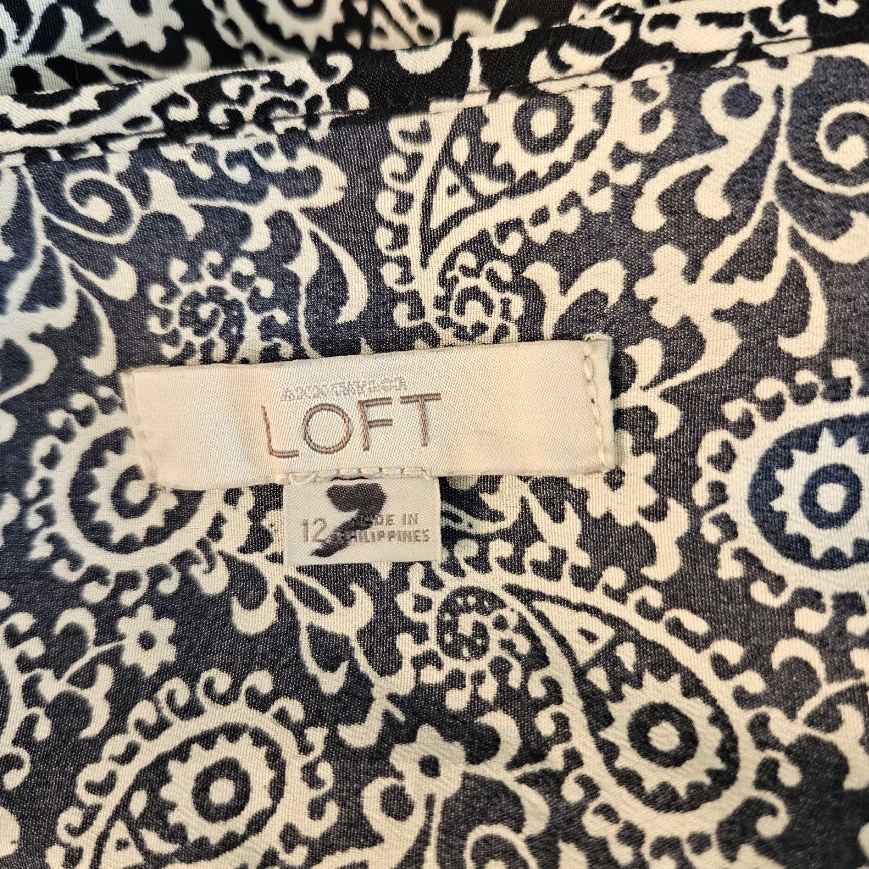 Loft LOFT Ann Taylor Womens Romper Jumpsuit Sz 12 Blue Paisley Long Sleeve Pockets Shirt/One-Piece Size XL / US 12-14 / IT 48-50 - 5 Thumbnail