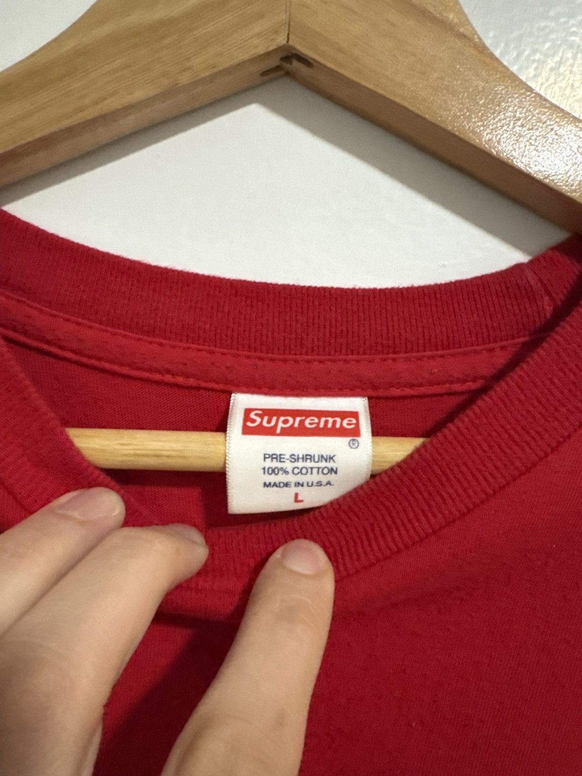 Supreme Supreme Red Marble 2020 size L Size US L / EU 52-54 / 3 - 5 Thumbnail
