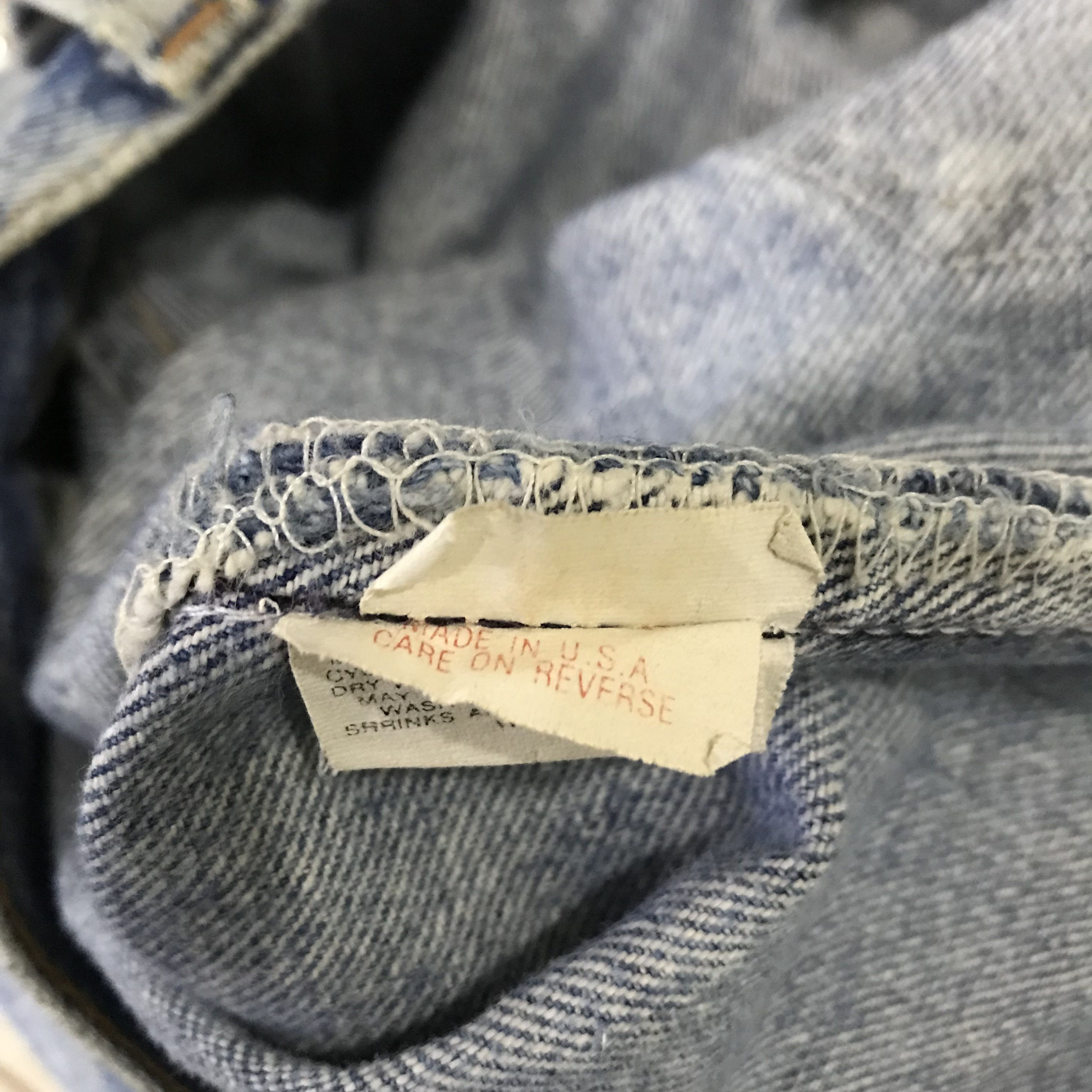 Levi's Vintage 90s Levi’s 501 Light Wash Distressed Ripped Size US 30 / EU 46 - 13 Thumbnail