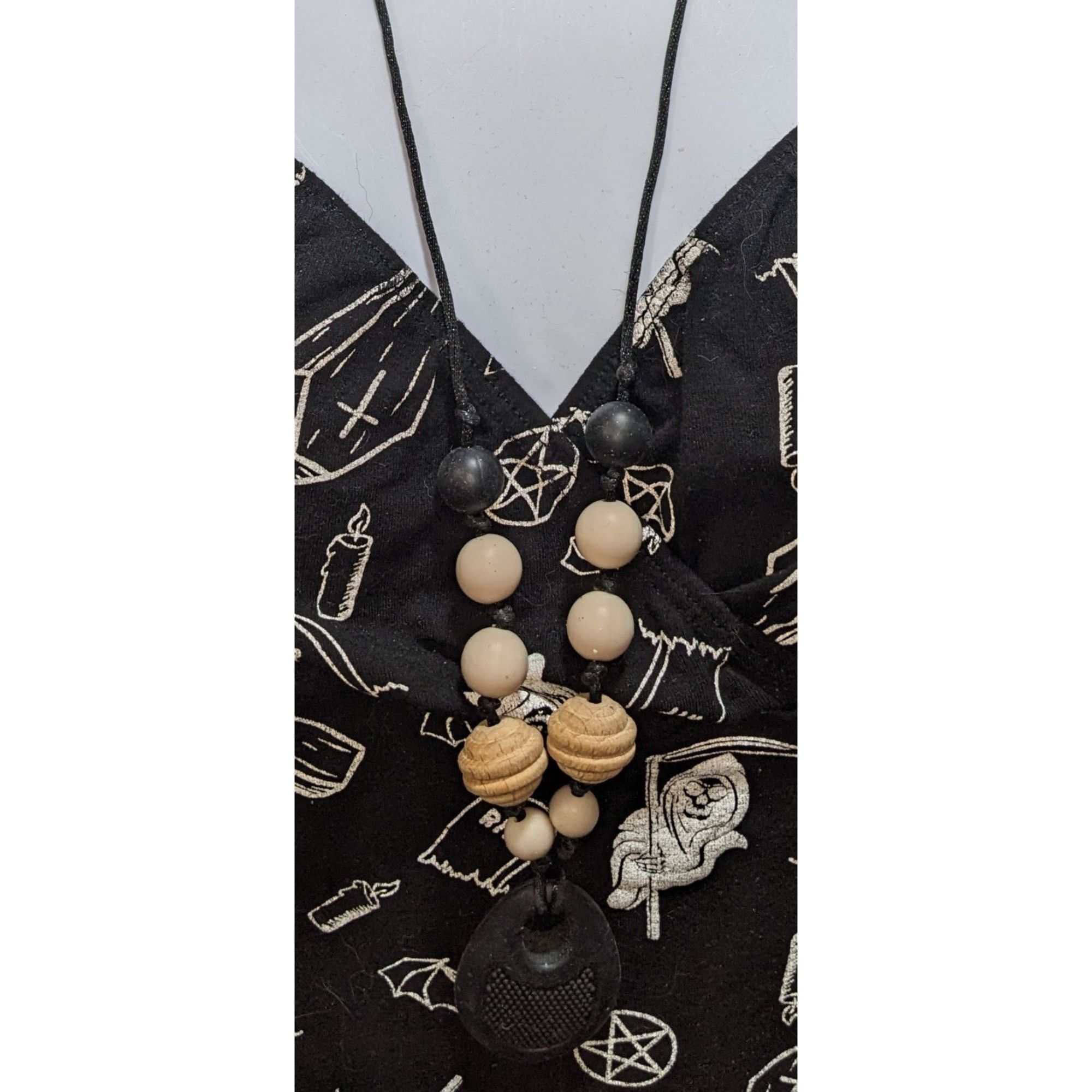 Other Silicone Fidget Necklace With Black Rope & Wooden-Like Accen Size ONE SIZE - 2 Thumbnail