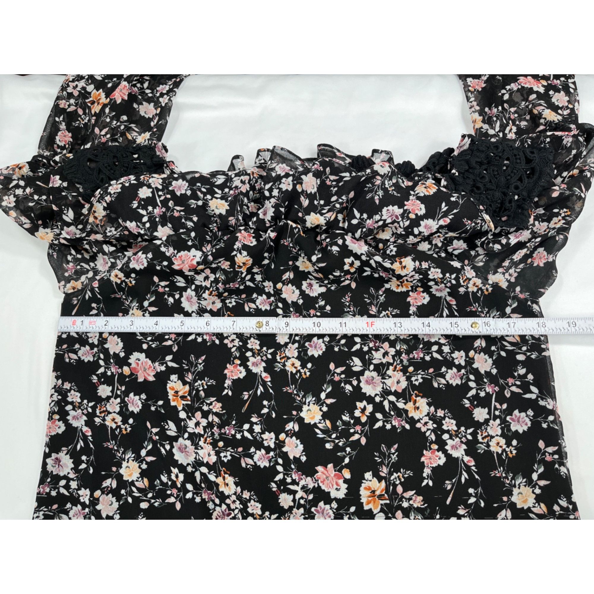 White House Black Market White House black market SKU 7686 Womens Off shoulder Floral Size S / US 4 / IT 40 - 3 Thumbnail