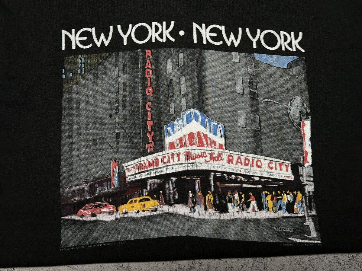 Vintage Vintage New York Radio City Music Hall Screen Stars T-Shirt Size US M / EU 48-50 / 2 - 6 Thumbnail