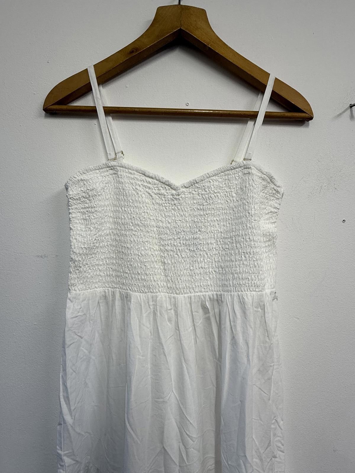Other John Lewis White Smocked Bodice Maxi Dress Size M Size M / US 6-8 / IT 42-44 - 3 Thumbnail