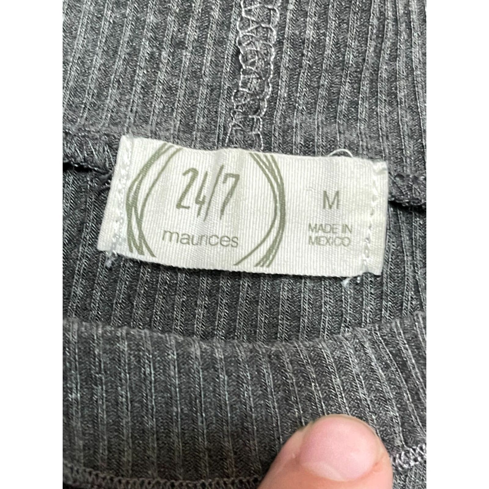 Vintage Maurices Shirt Women's Medium Gray Long Sleeve Ruffled Mock Neck T-Shirt Casual Modern Vintage No Size M / US 6-8 / IT 42-44 - 5 Thumbnail