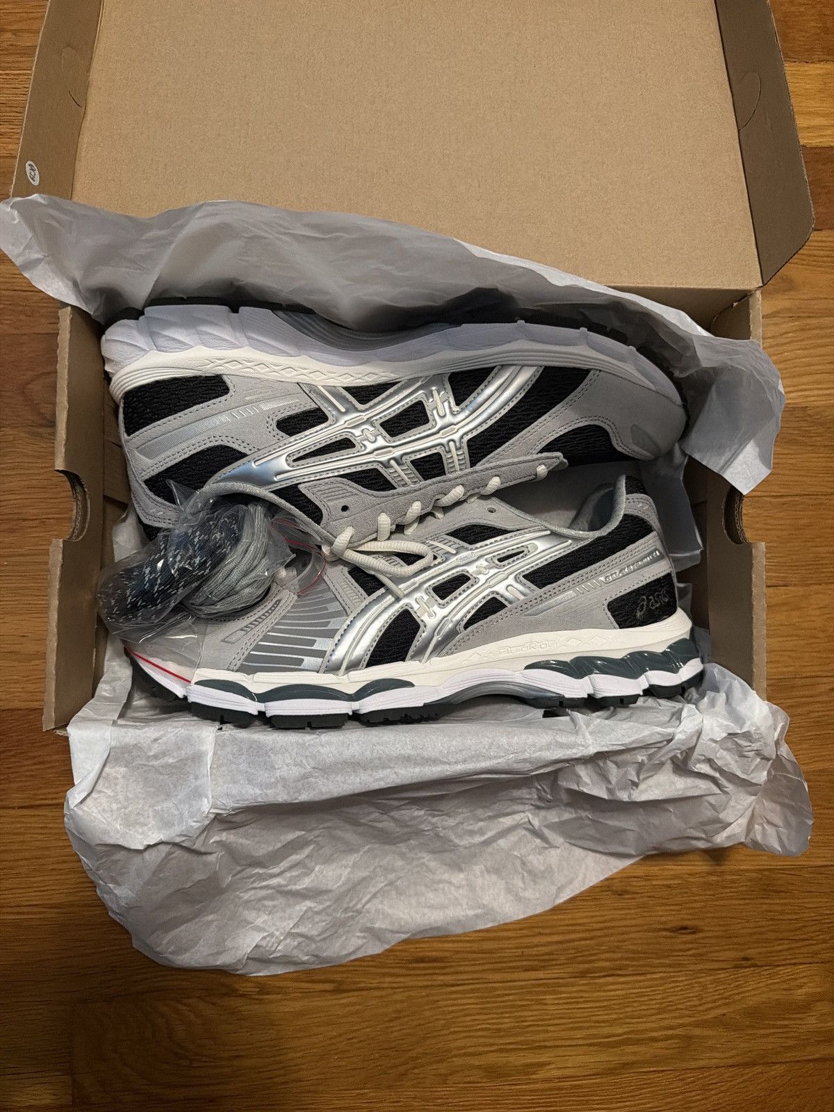 Asics × Kith Kith x Asics Gel Kayano 12.1 Peat Cream Size US 10 / EU 43 - 1 Thumbnail
