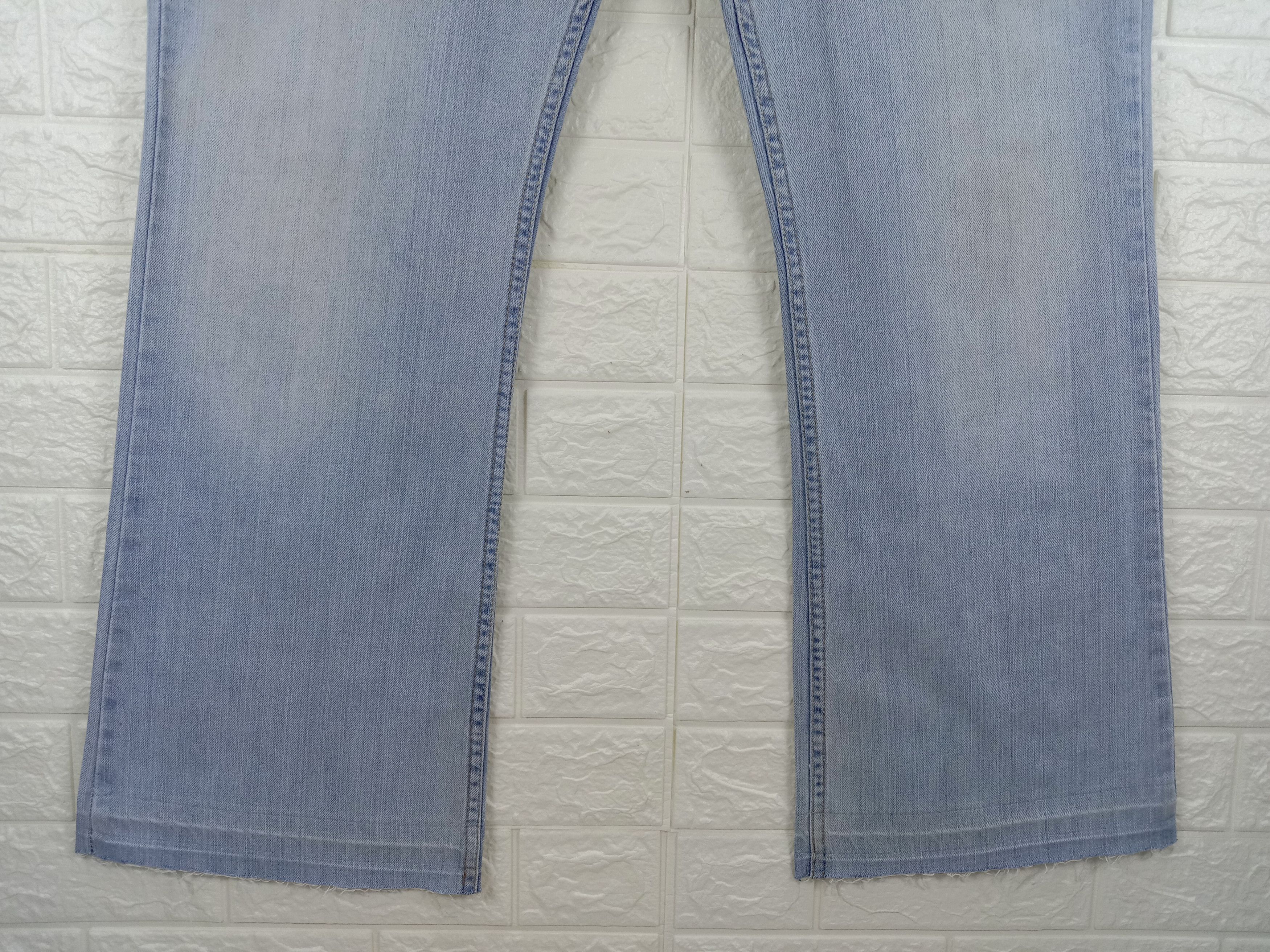 Levi's Vintage Levi's 527 Flare Jeans Light Wash Denim Size US 36 / EU 52 - 4 Thumbnail