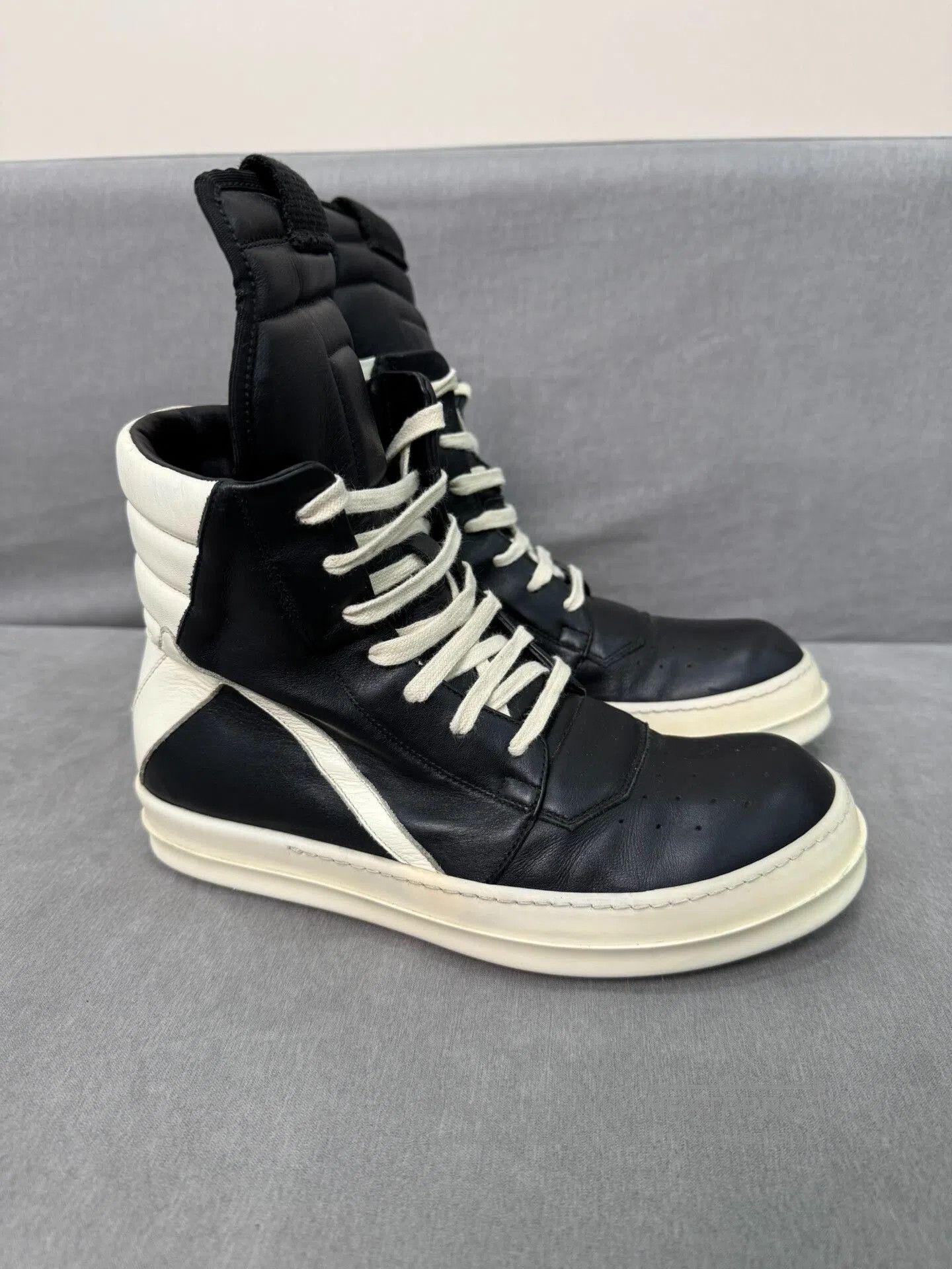 Rick Owens rick owens black and white high-top sneakers. Size US 7 / EU 40 - 2 Thumbnail