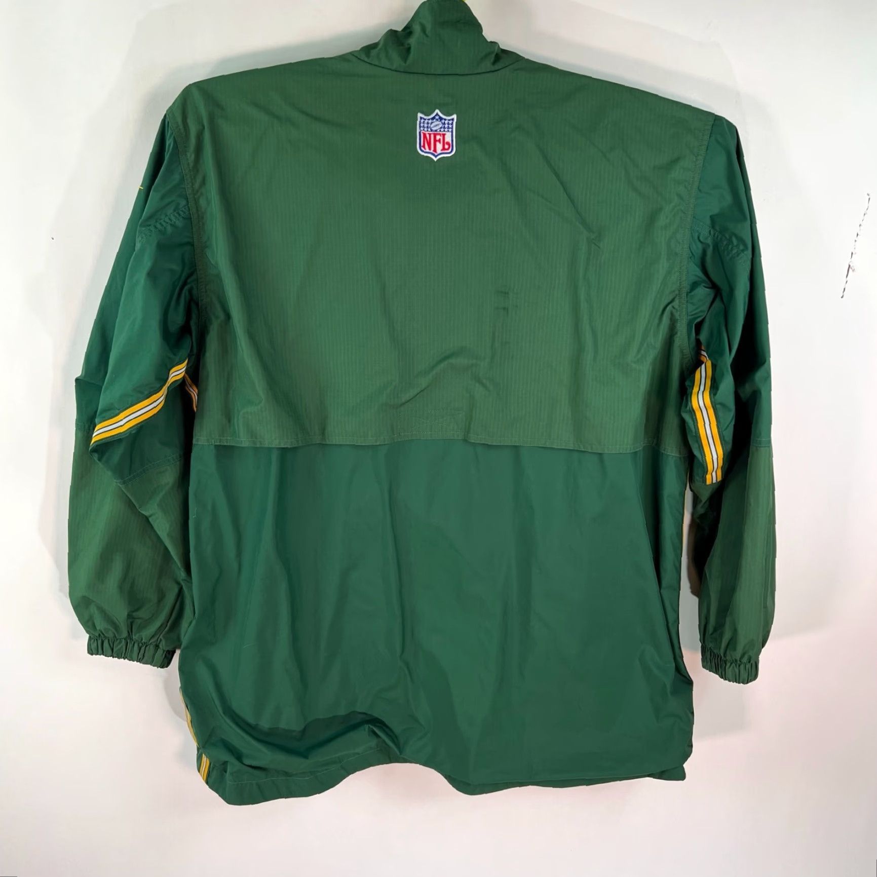 Nike Nike Team Green Bay Packers NFL Jacket SZ M Green Lined Windbreaker Embroidered Nike Team Jacket Mens Green NFL Embroidered Windbreaker Lined SZ M Size US M / EU 48-50 / 2 - 6 Thumbnail