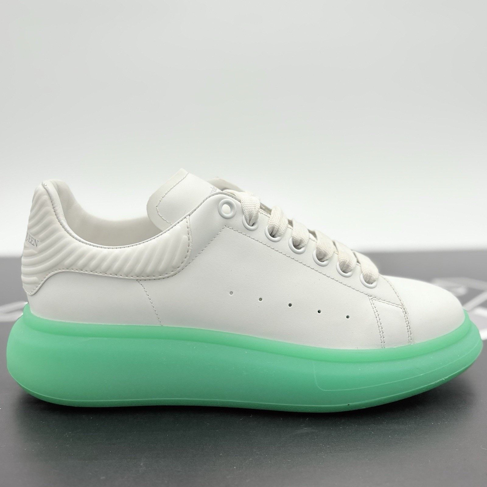 Alexander McQueen Alexander McQueen Oversized ' White Green Sole '| VERY CLEAN Size US 8 / EU 41 - 2 Thumbnail
