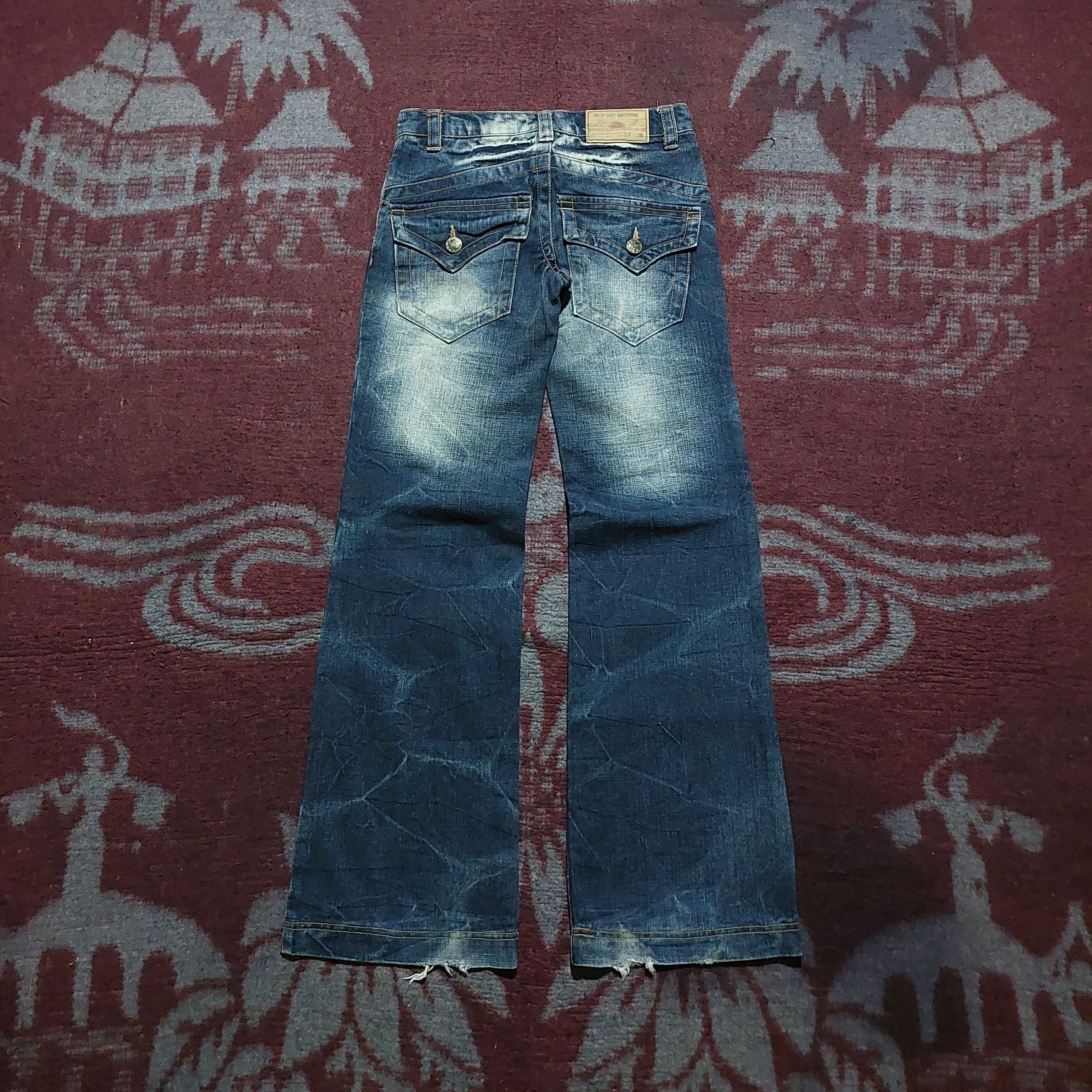 Tornado Mart The Comfortable Wear distressed blue flared jeans Size US 29 - 2 Thumbnail