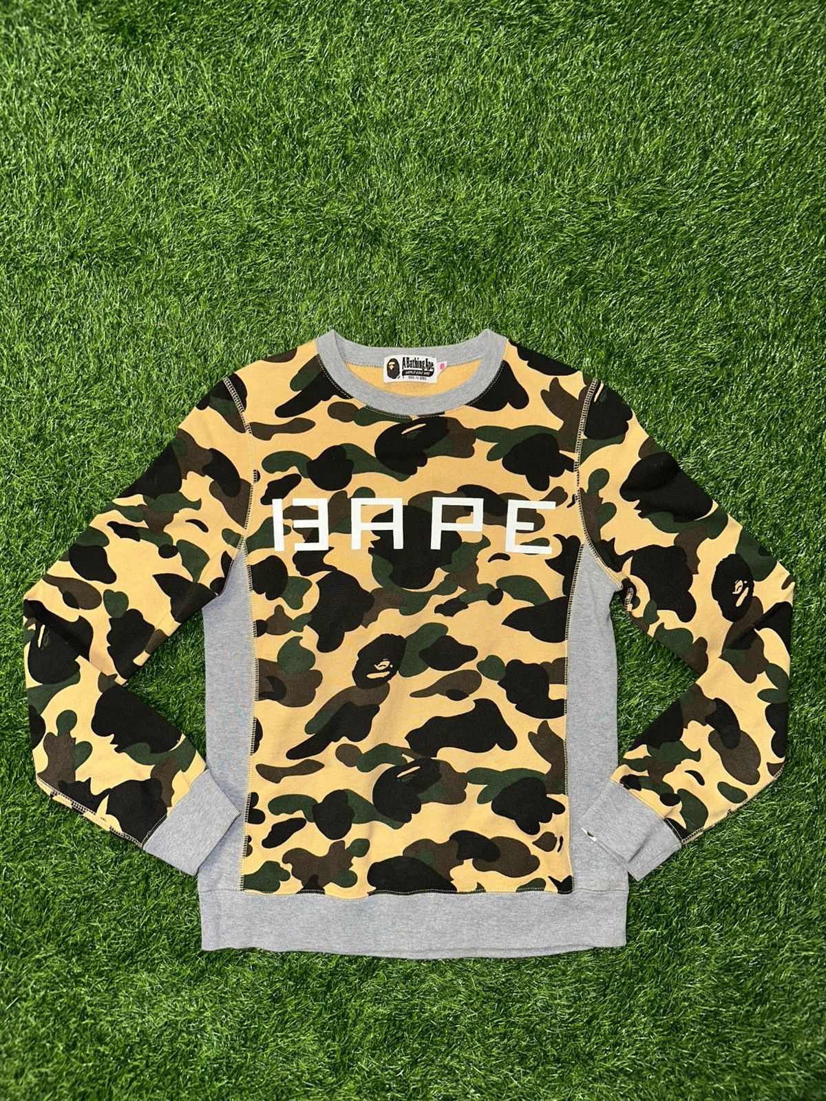 Bape Bape Camo Crewneck Women’s Size XS Size XS / US 0-2 / IT 36-38 - 1 Thumbnail