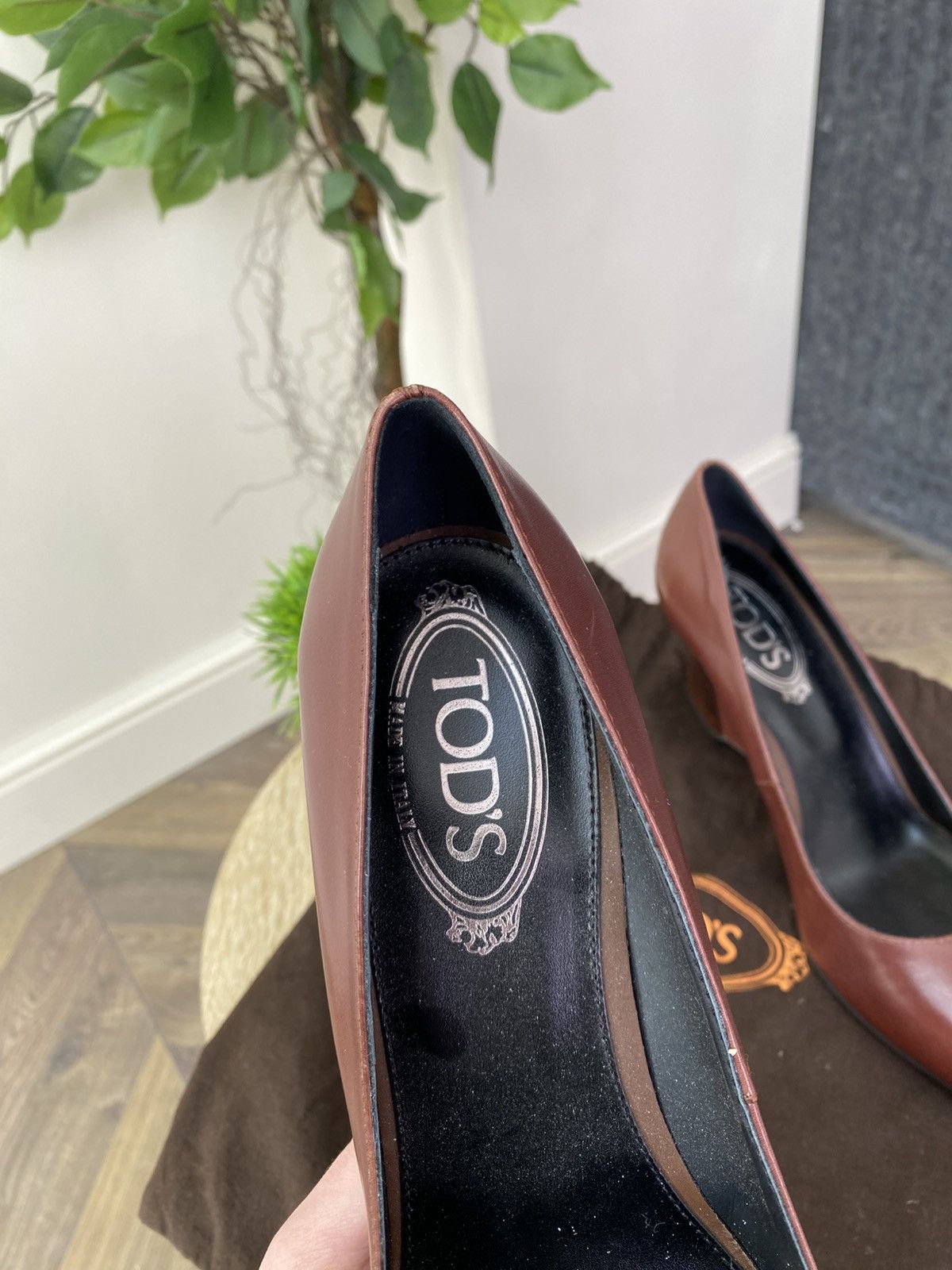 Tod's Vintage Tod's Women's Slip On Burgundy Leather Wedge Pump Size US 9 / IT 39 - 7 Thumbnail