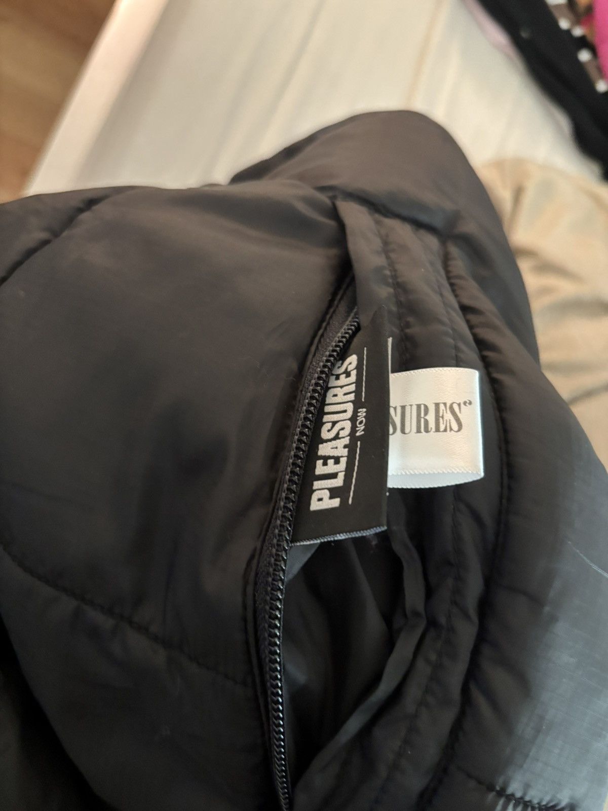 Joy Division × Pleasures PLEASURES X JOY DIVISION REVERSIBLE PUFFER COAT Size US L / EU 52-54 / 3 - 6 Thumbnail