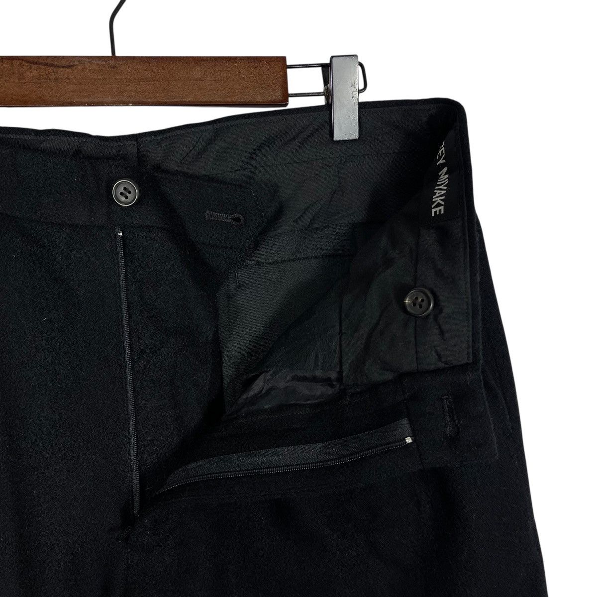 Issey Miyake Vintage Issey Miyake Men Wool Trousers Size US 30 / EU 46 - 8 Thumbnail