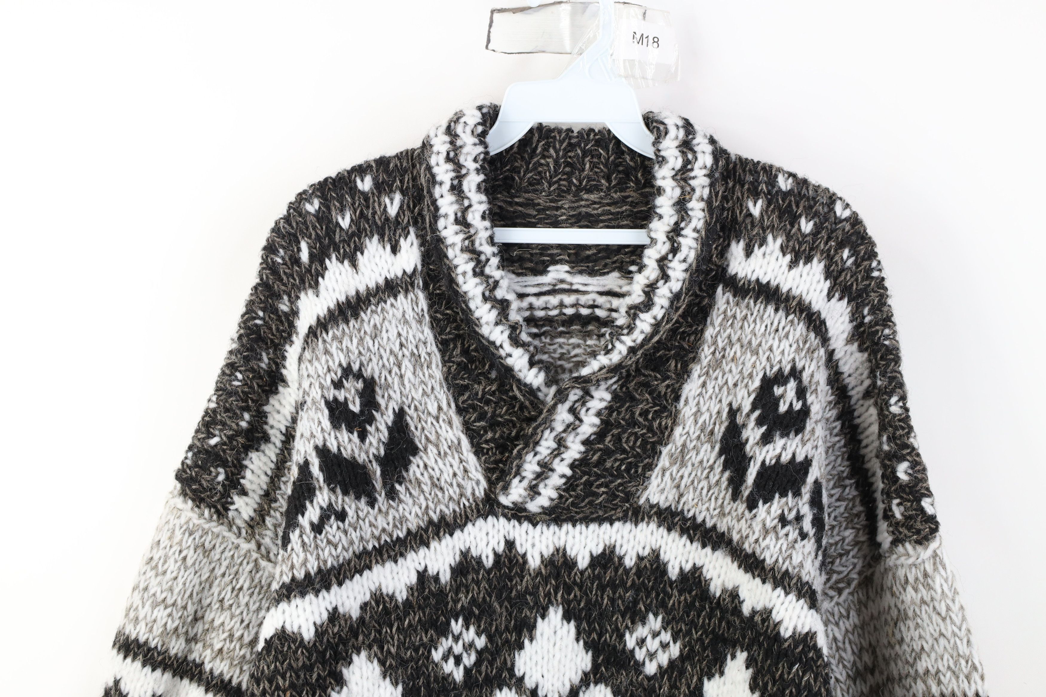 Vintage Vintage 70s Streetwear Hand Crochet Fair Isle Shawl Sweater Size US M / EU 48-50 / 2 - 2 Thumbnail