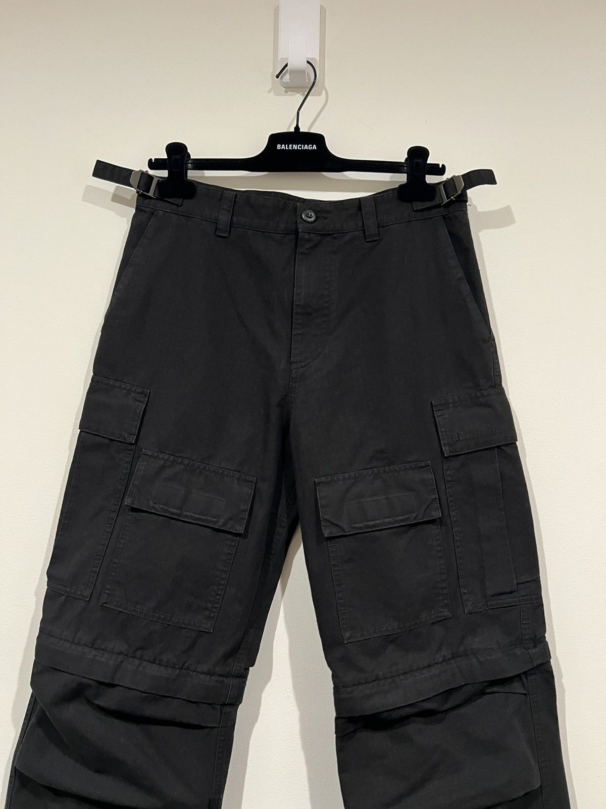 Balenciaga 2023 Regular Fit Convertible Ripstop Cargo Pants (S) Size US 32 / EU 48 - 3 Thumbnail