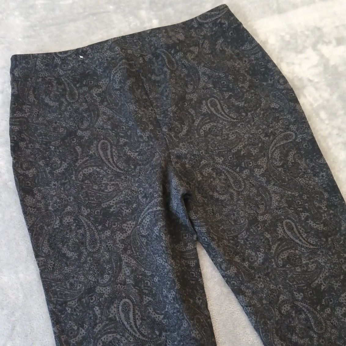 Vintage Cato Ankle Pants Womens XL Black Paisley Pull On Stretch 38x30 High Rise Size 40" / US 18 - 7 Thumbnail