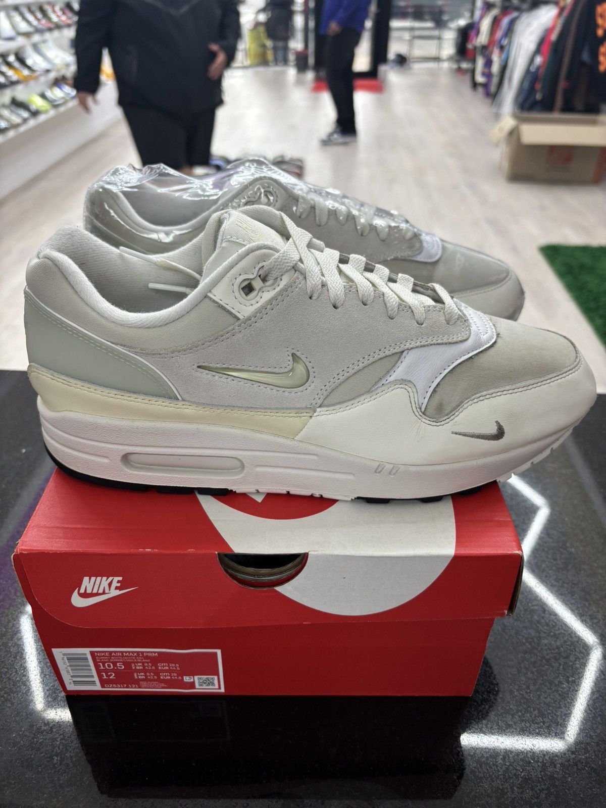 Nike [DZ5317-121] Mens Nike Air Max 1 Premium 'Hangul Day' Size US 10.5 / EU 43-44 - 1 Thumbnail