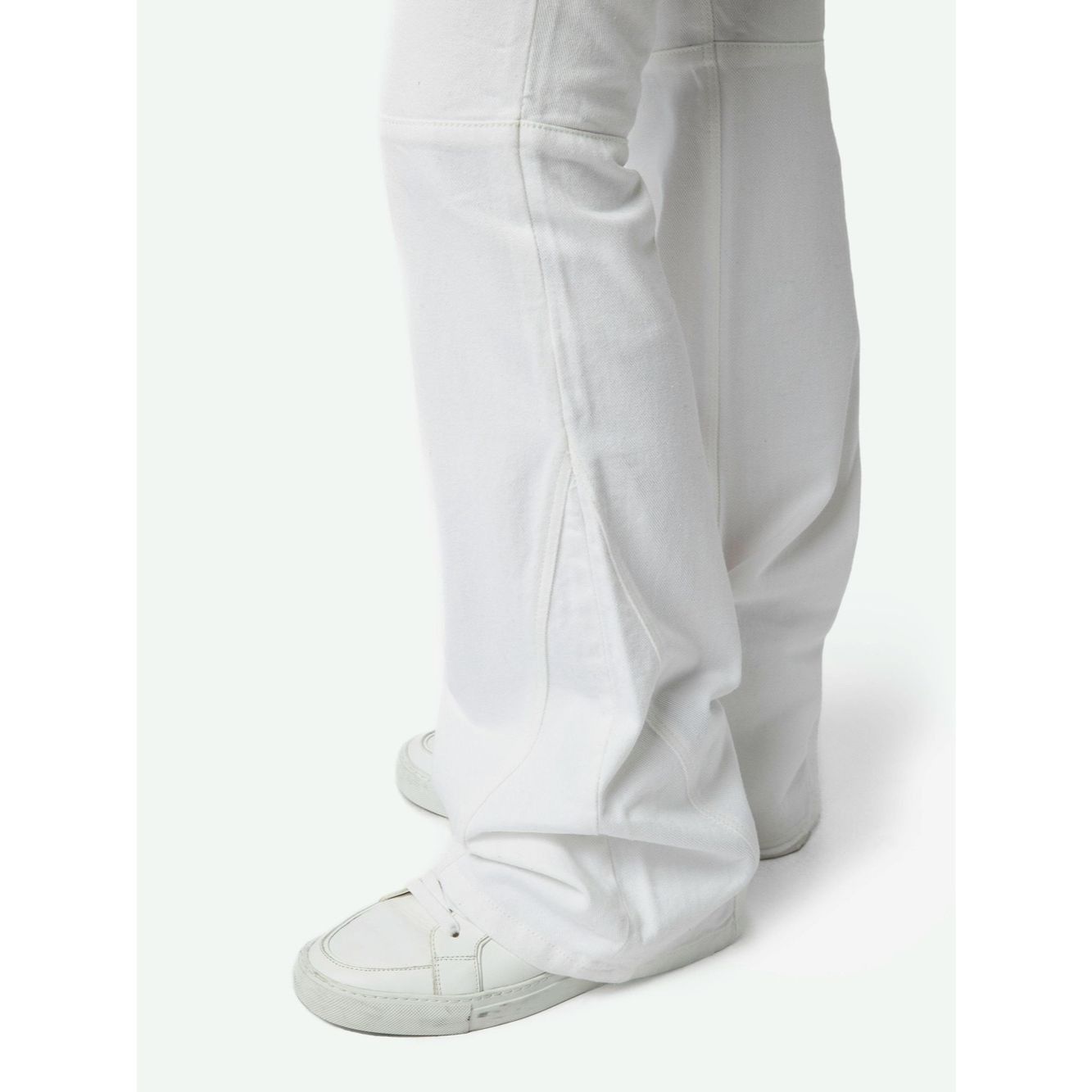 Zadig & Voltaire Zadig & Voltaire Ecume White Bootcut Jeans NWT Size 25 Size 25" / US 0 / IT 36 - 3 Thumbnail