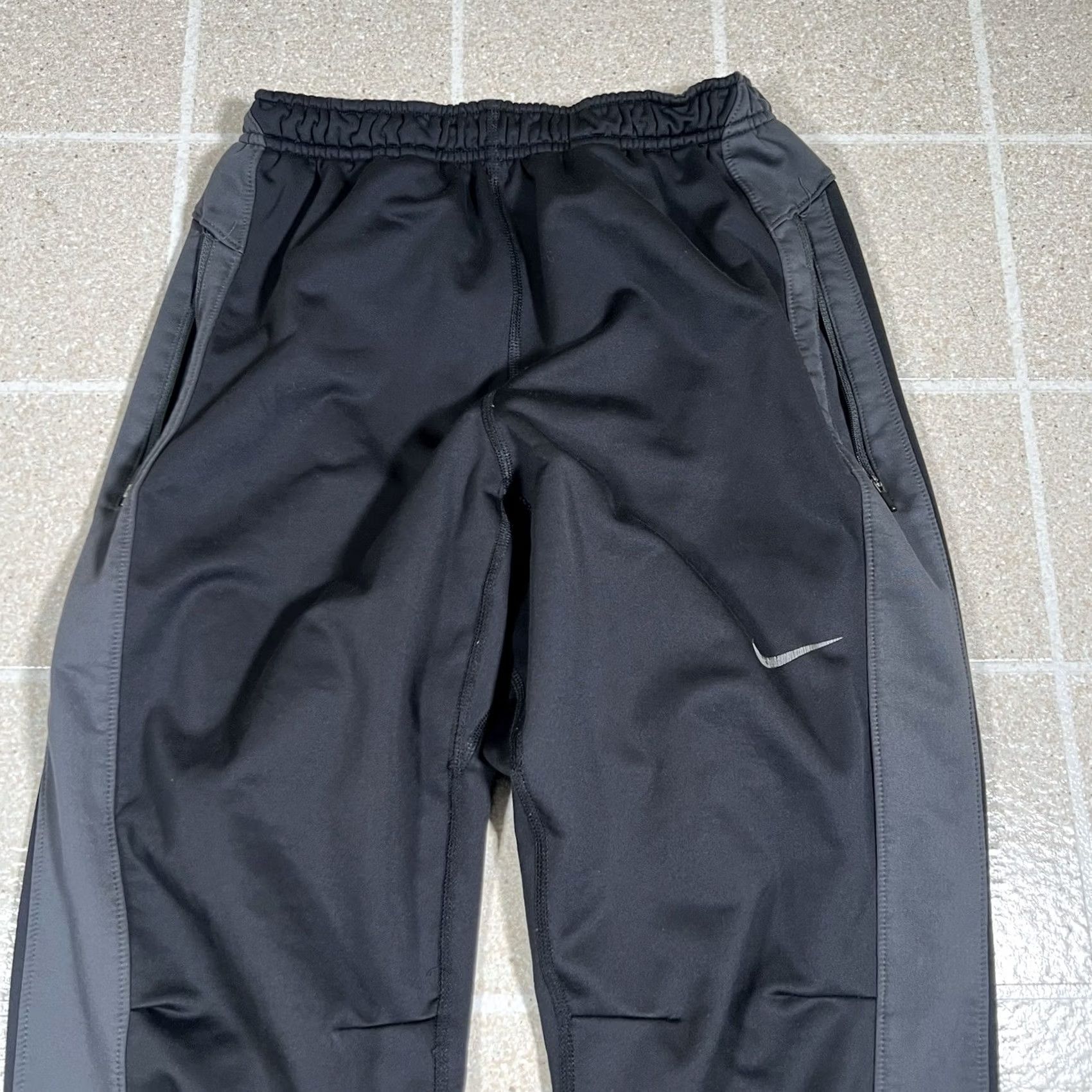 Nike Nike Jogger Pants Men Small Black Reflective Ankle Zip 683142010 Size US 29 - 2 Thumbnail