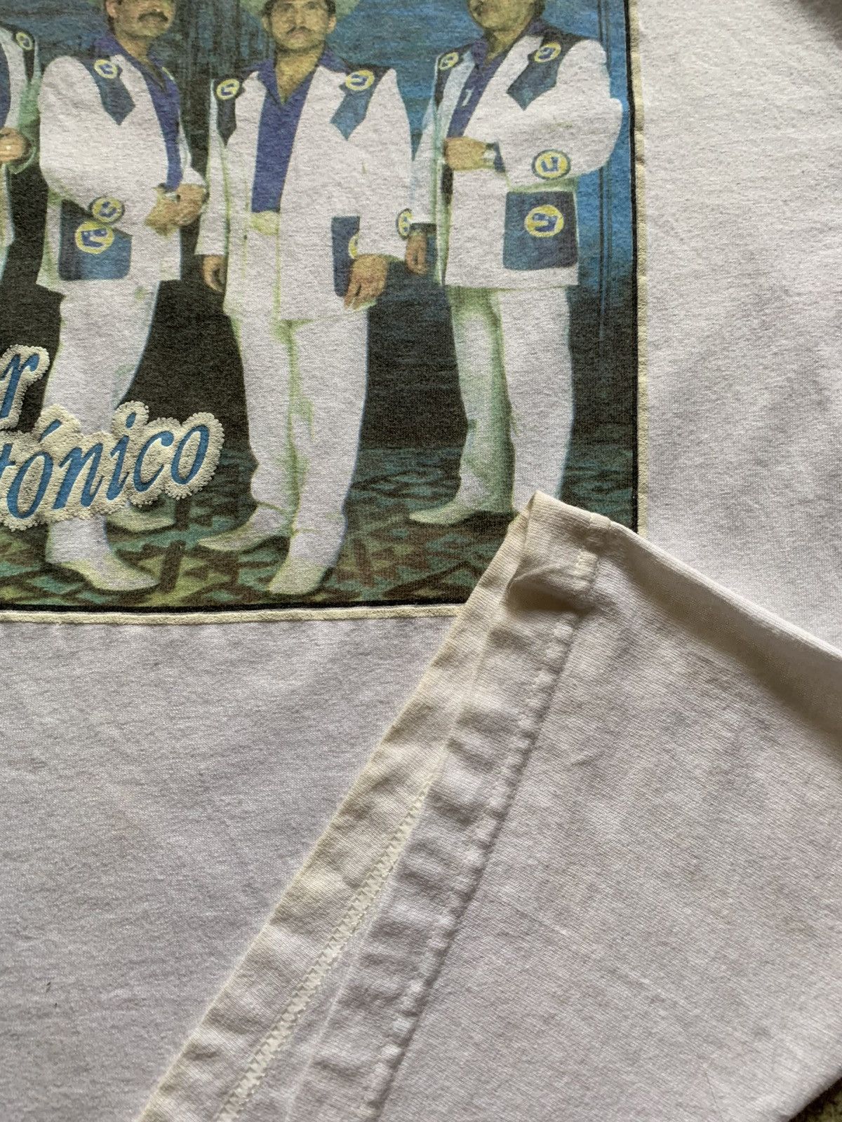 Band Tees Vintage 1998 Los Tucanes de Tijuana Amor Platónico Shirt Size US XL / EU 56 / 4 - 8 Thumbnail