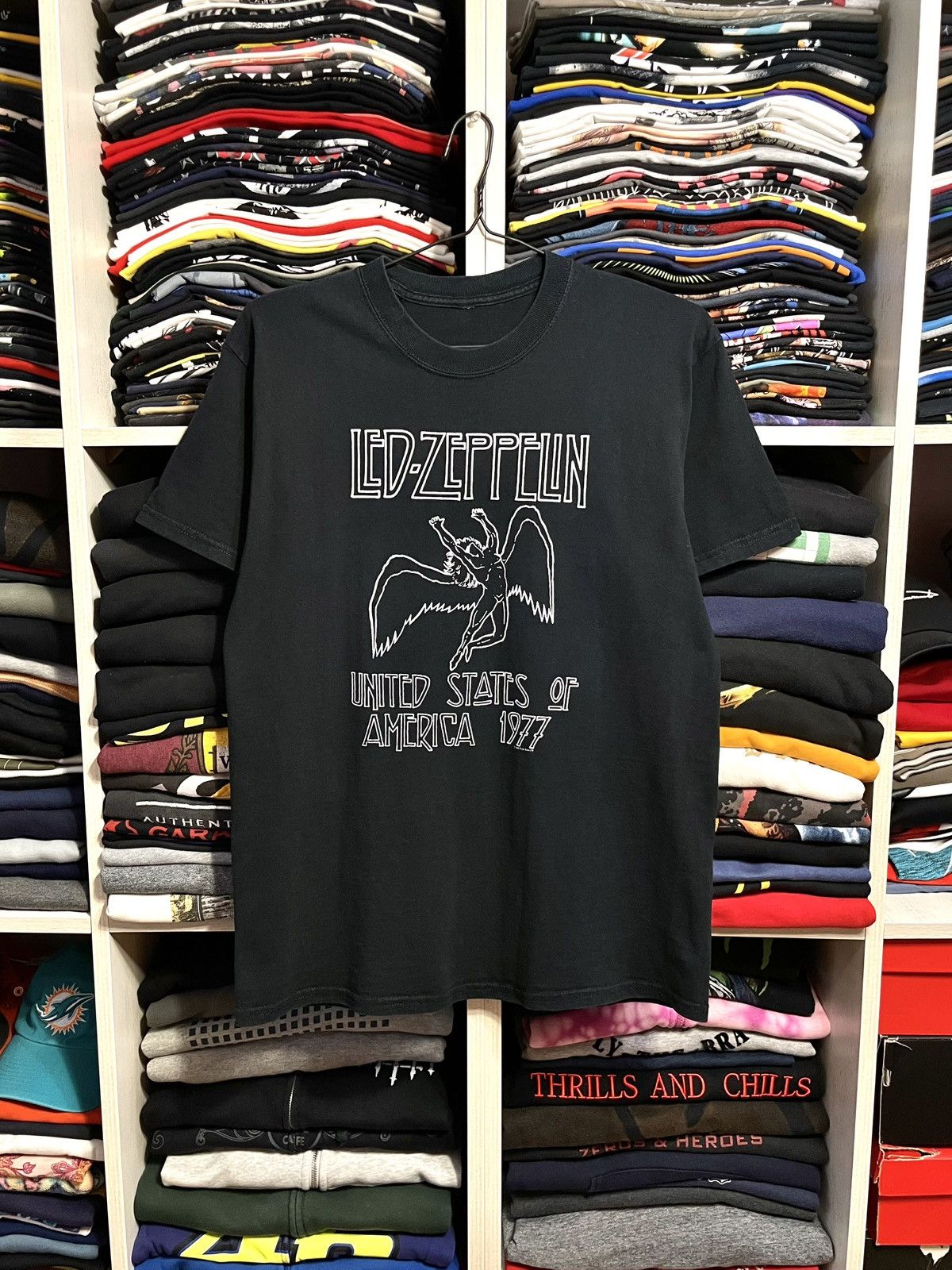 Band Tees Vintage 2000 Led Zeppelin United States Of America T-Shirt Size US M / EU 48-50 / 2 - 1 Thumbnail