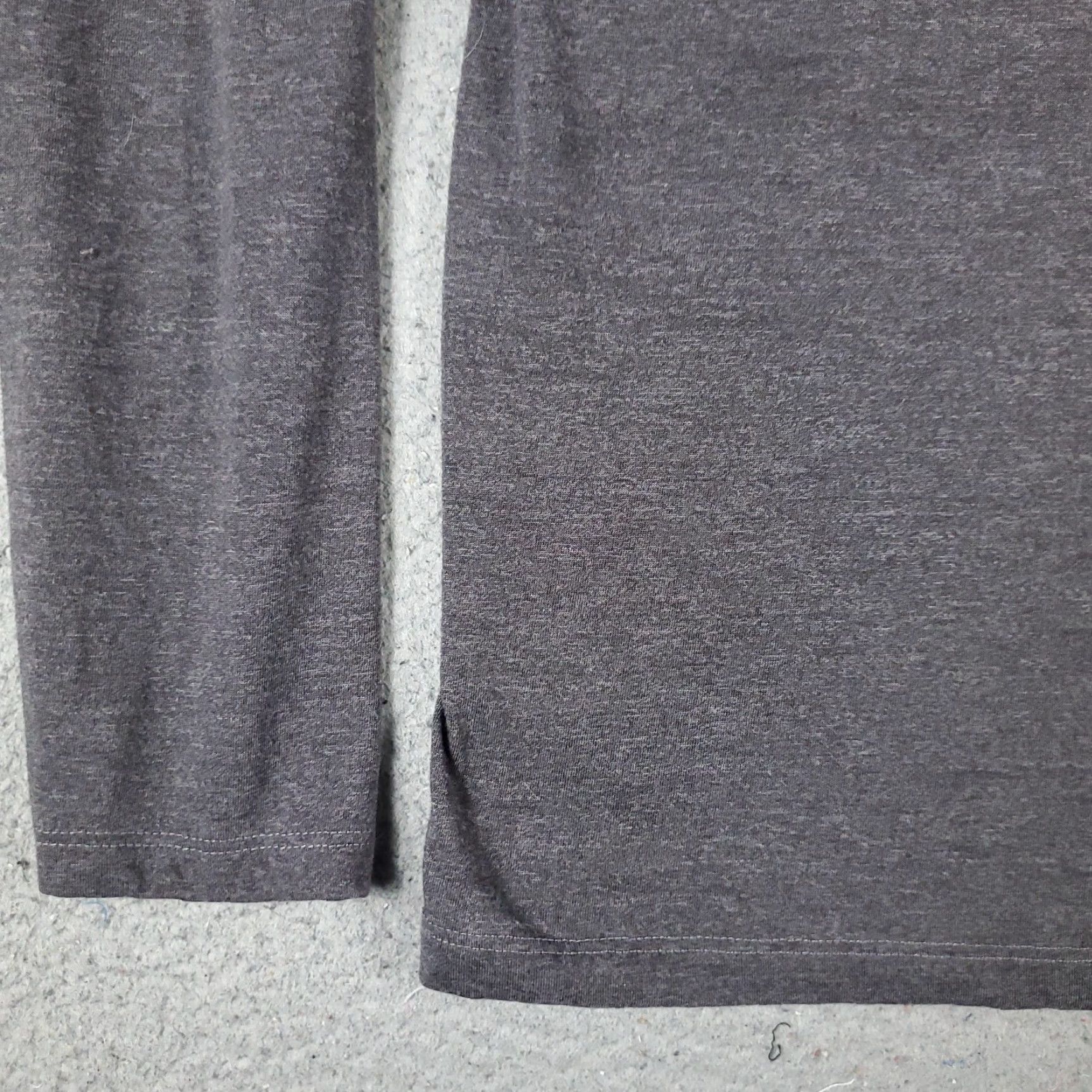 Under Armour Under Armour T Shirt Mens Medium Gray Active 1/4 Zip Pullover Long Sleeve Size US M / EU 48-50 / 2 - 3 Thumbnail