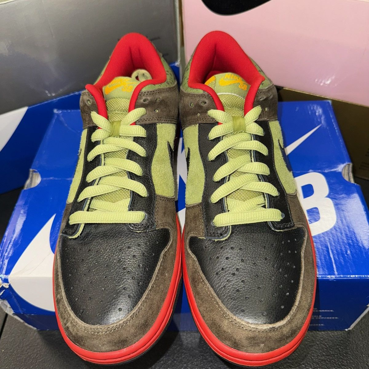Nike Size 10.5 - Nike Dunk Premium SB Low Asparagus - 313170-302 Size US 10.5 / EU 43-44 - 4 Thumbnail