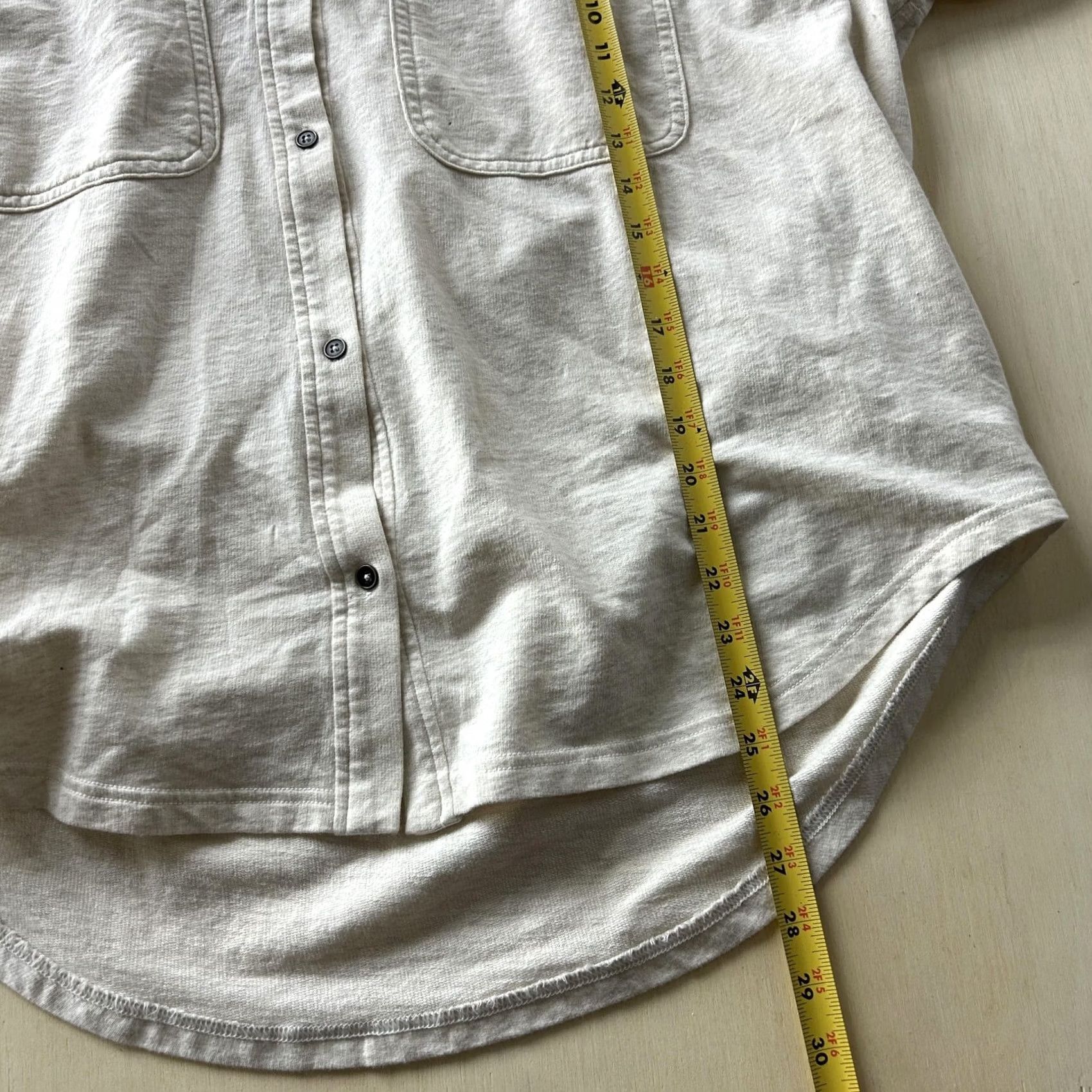 Vintage Aerie Shirt Womens Small Beige Button Up Long Sleeve Utility Pockets Top Size S / US 4 / IT 40 - 5 Thumbnail