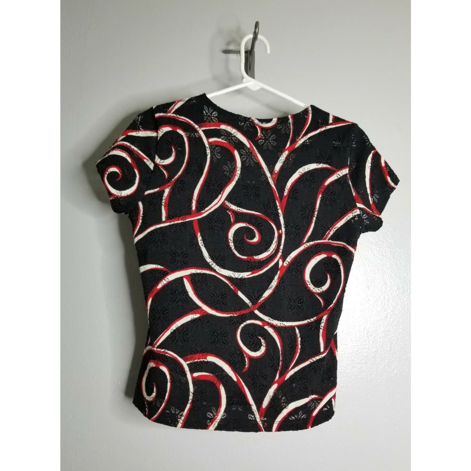 Vintage VINTAGE Giorgio Fiorlini Blouse M Black Lace See Thru Back Daisy See Thru Back US Womens Top Cropped 90s Sleeves Cap Scoop Neck Slim Regular Size M / US 6-8 / IT 42-44 - 2 Thumbnail