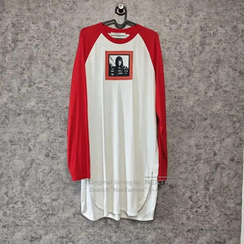 Givenchy Givenchy Women's Long Sleeve Red and White Sweatshirt . Size M / US 6-8 / IT 42-44 - 1 Thumbnail