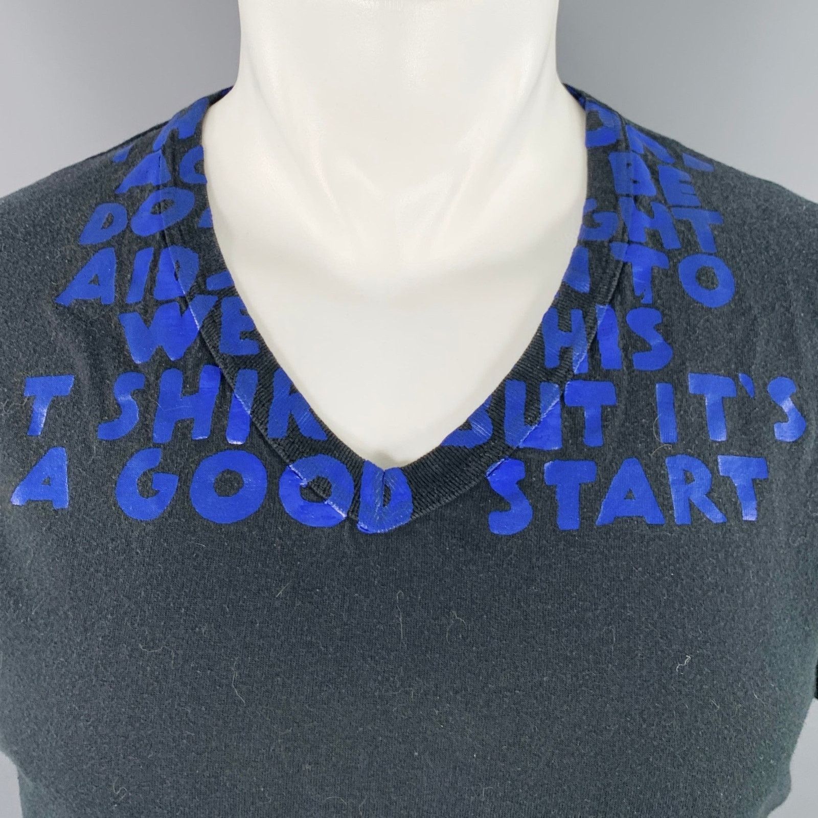 Maison Margiela MARTIN MARGIELA Size L Black Blue Logo Cotton V-Neck T-shirt Size US L / EU 52-54 / 3 - 2 Thumbnail