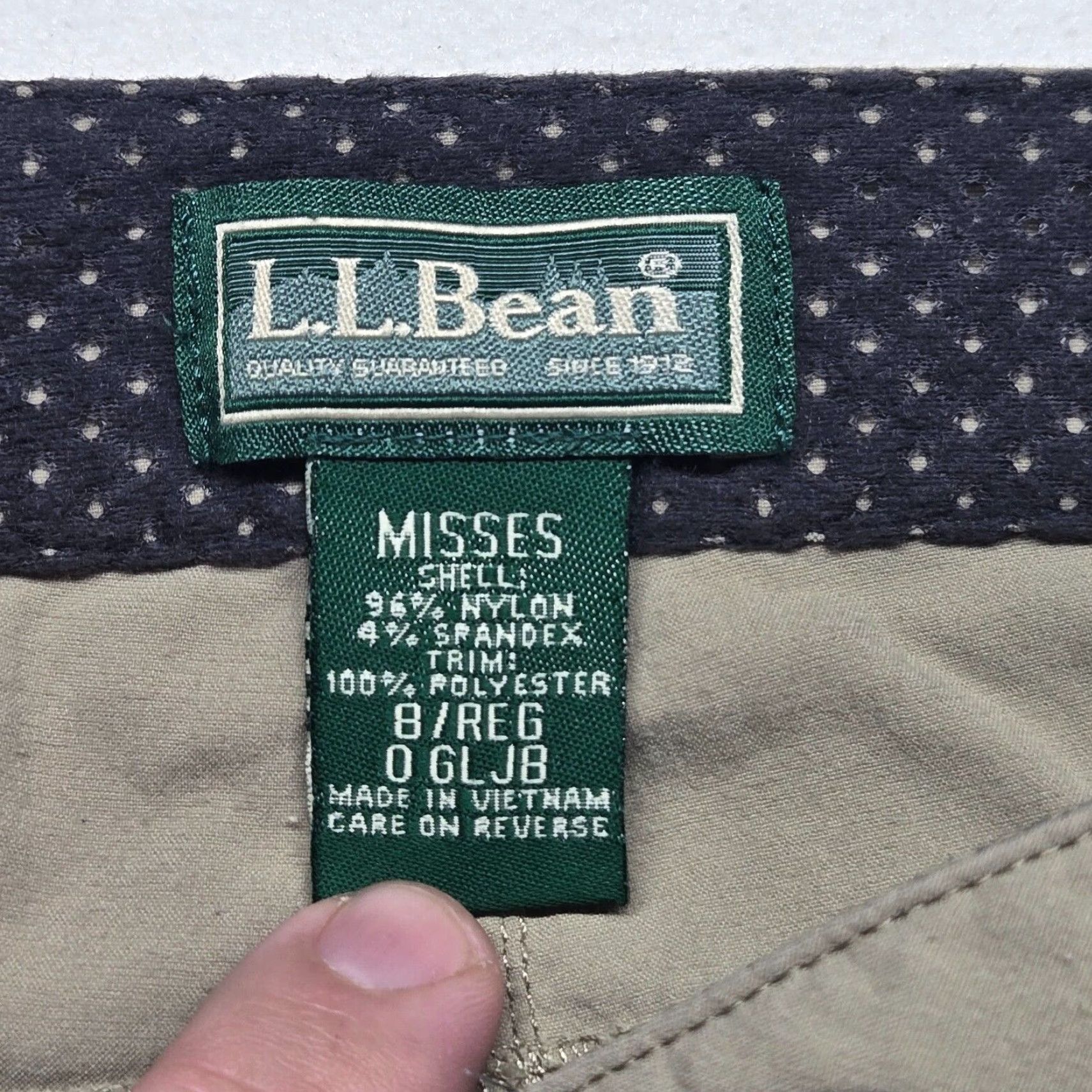 Vintage L.L. Bean Women's Nylon Capri Pants Hiking Fishing Windbreaker Fall Spring Summer Size 8 Khaki Size 30" / US 8 / IT 44 - 3 Thumbnail