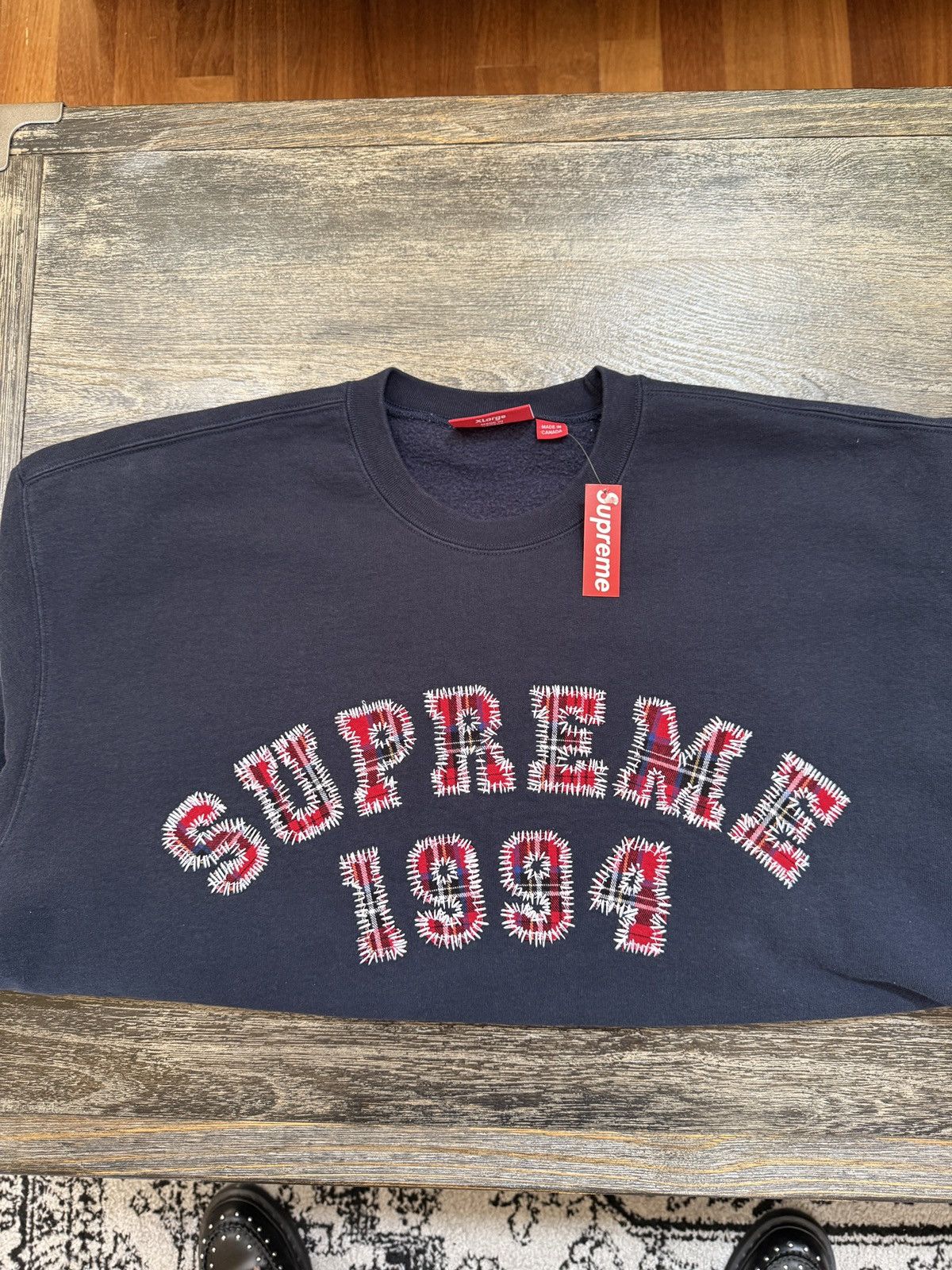 Supreme Supreme Plaid Arc Logo Crewneck XL Size US XL / EU 56 / 4 - 2 Thumbnail